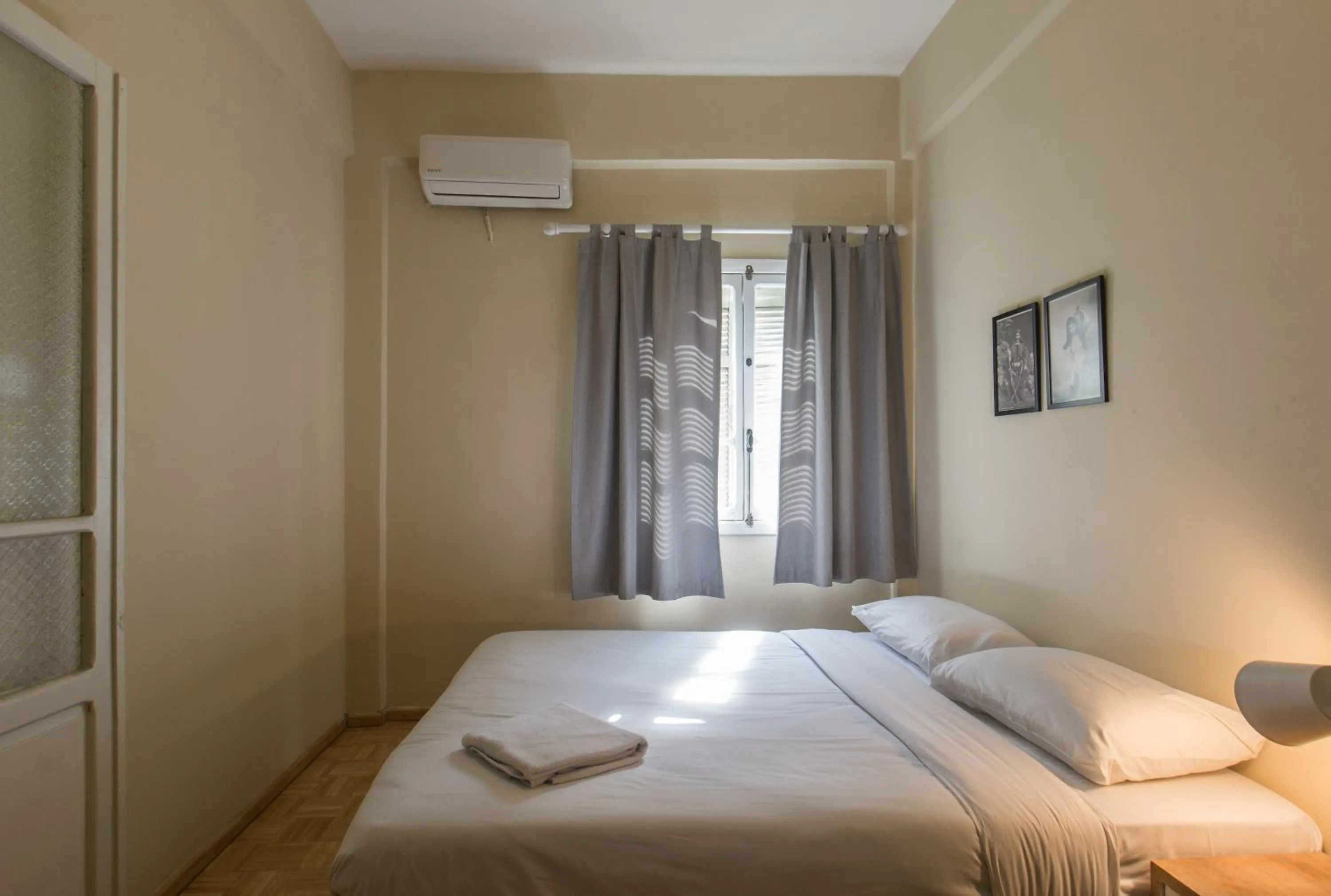 Bed in The Grand Meshmosh Hotel