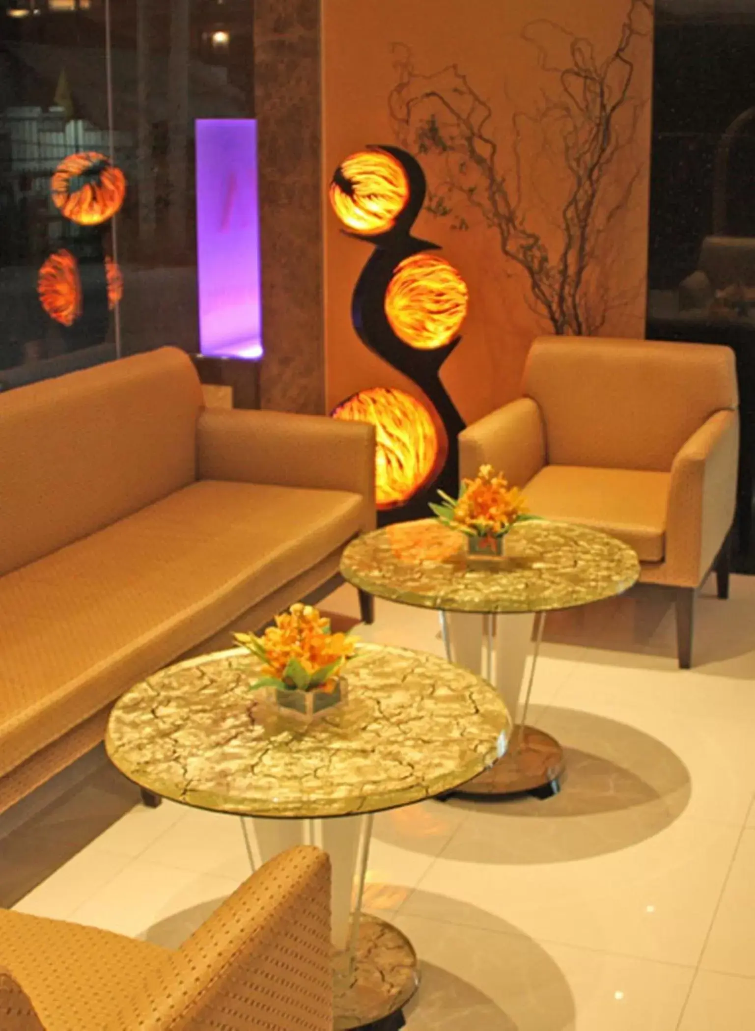 Communal lounge/ TV room, Seating Area in Nova Gold Hotel by Compass Hospitality