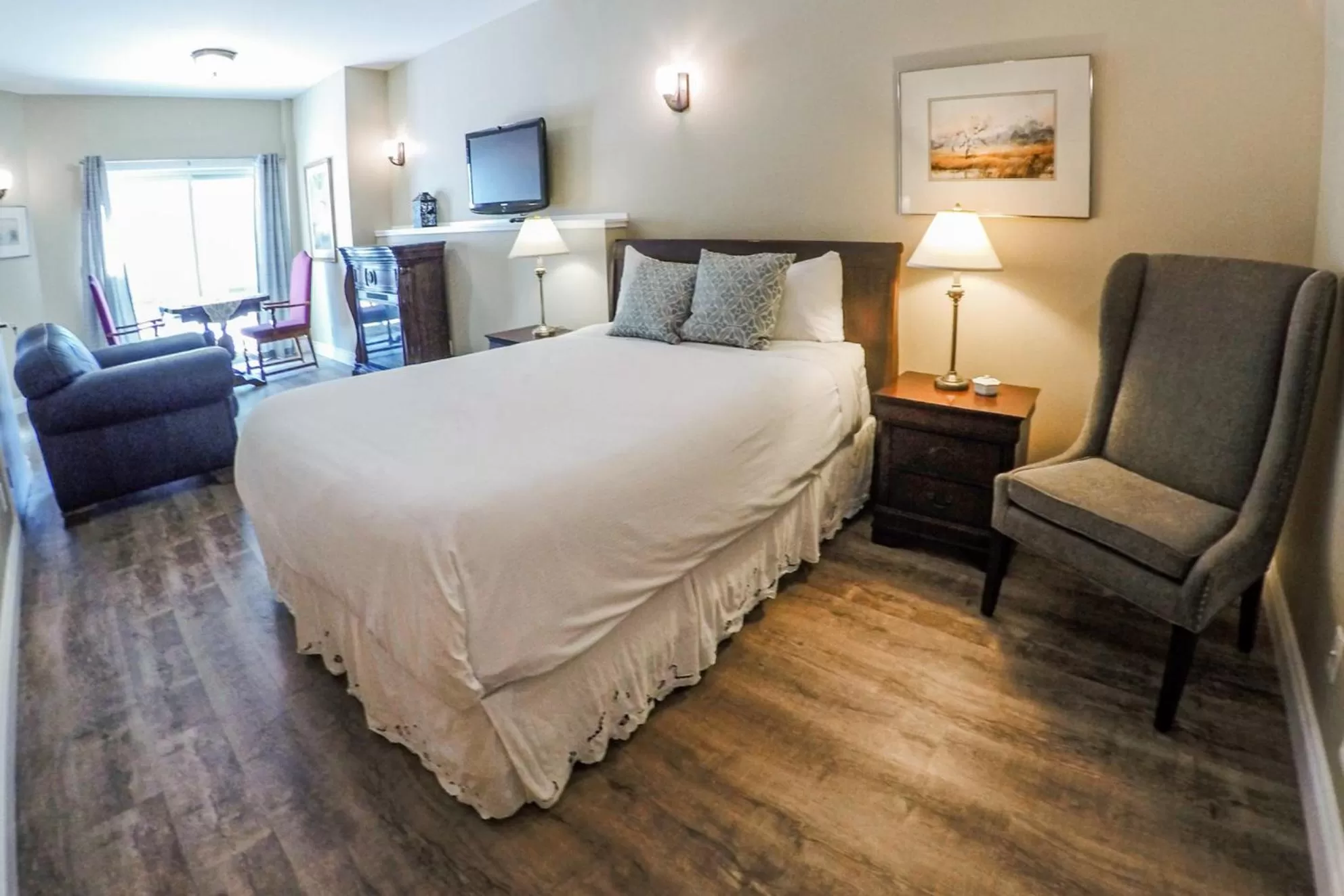 Balcony/Terrace, Bed in Lady MacDonald Country Inn