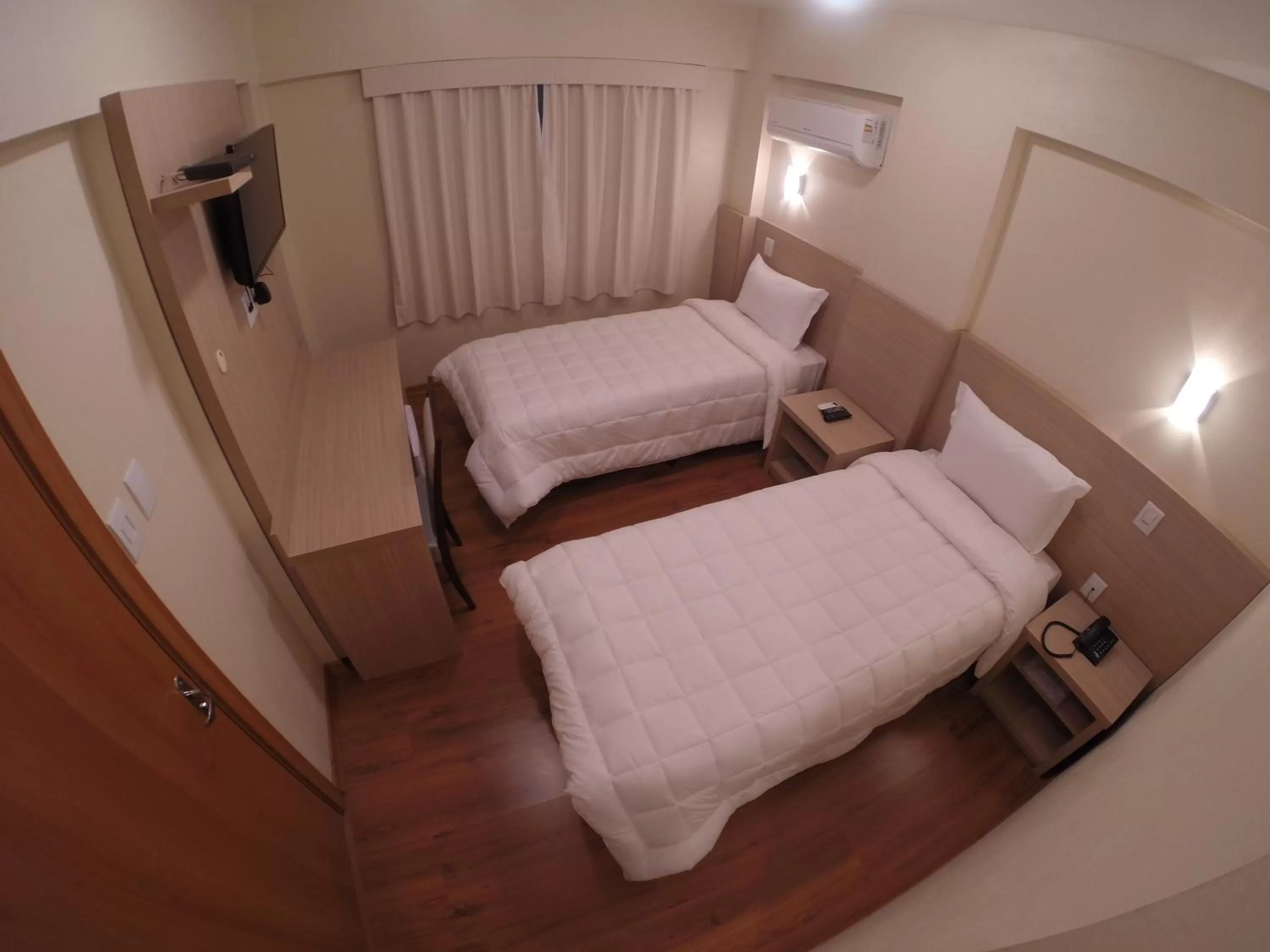 Bed in Hotel Almanara