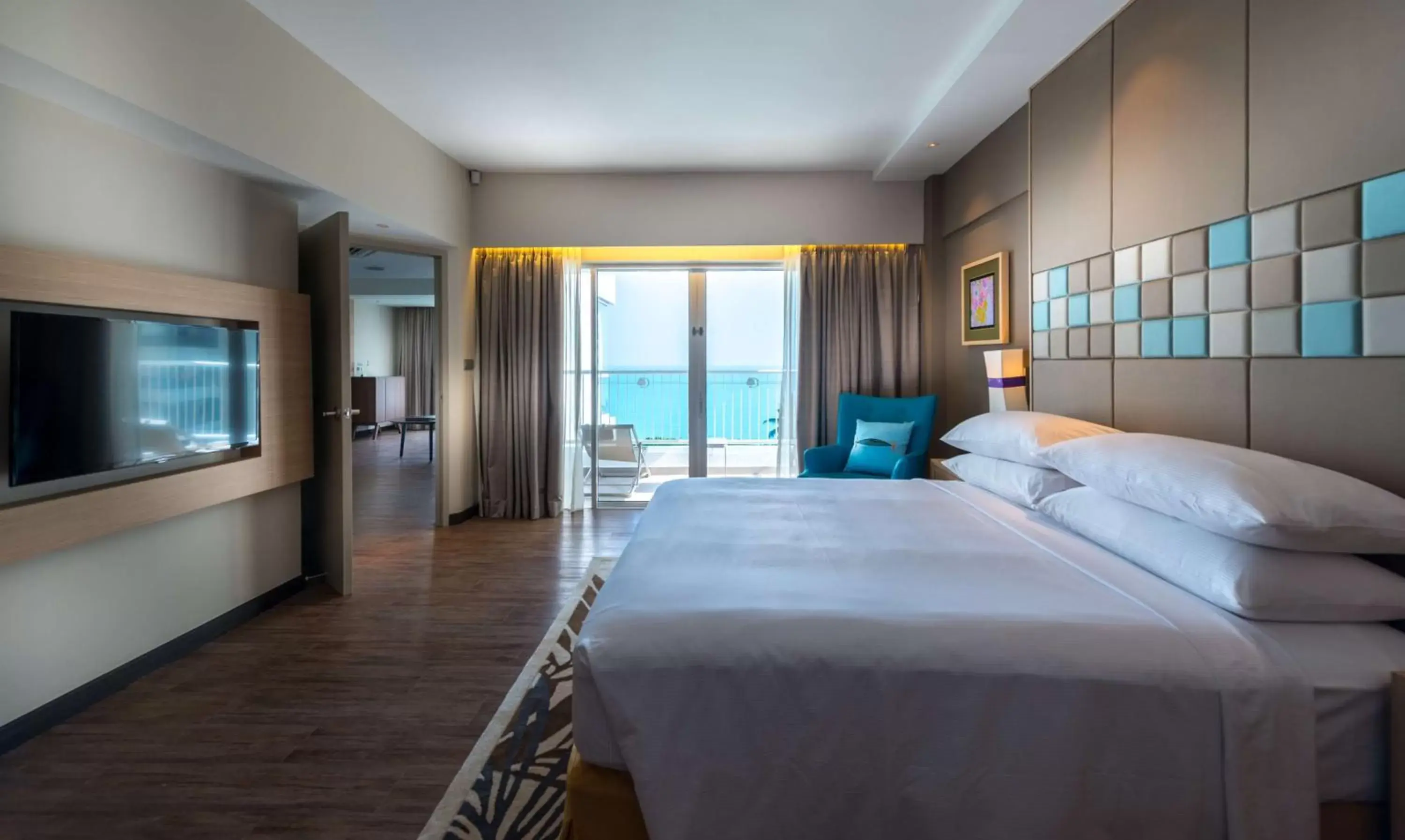 Bedroom in DoubleTree Resort by Hilton Hotel Penang