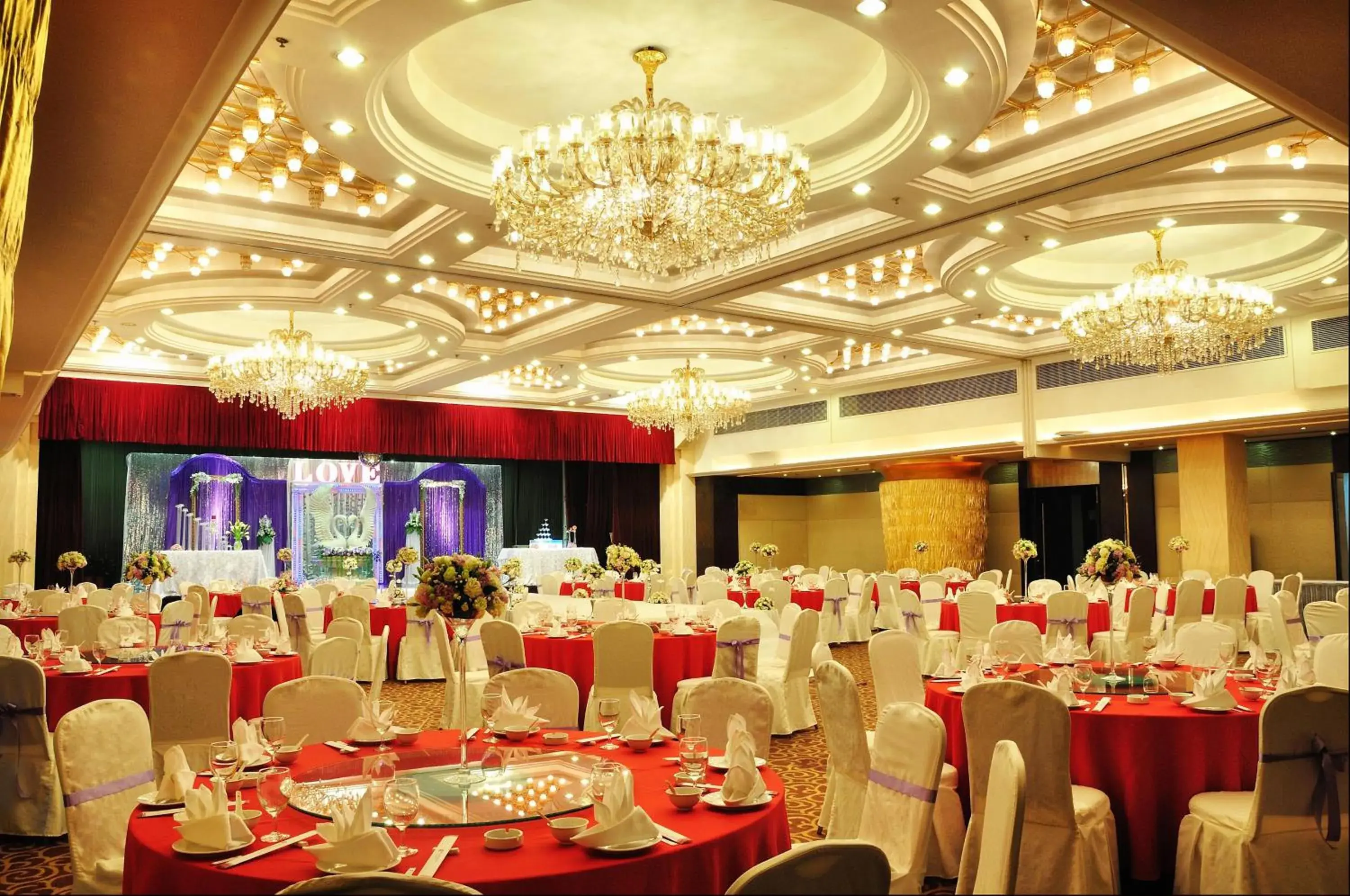 Restaurant/places to eat, Banquet Facilities in Merry Hotel Shanghai