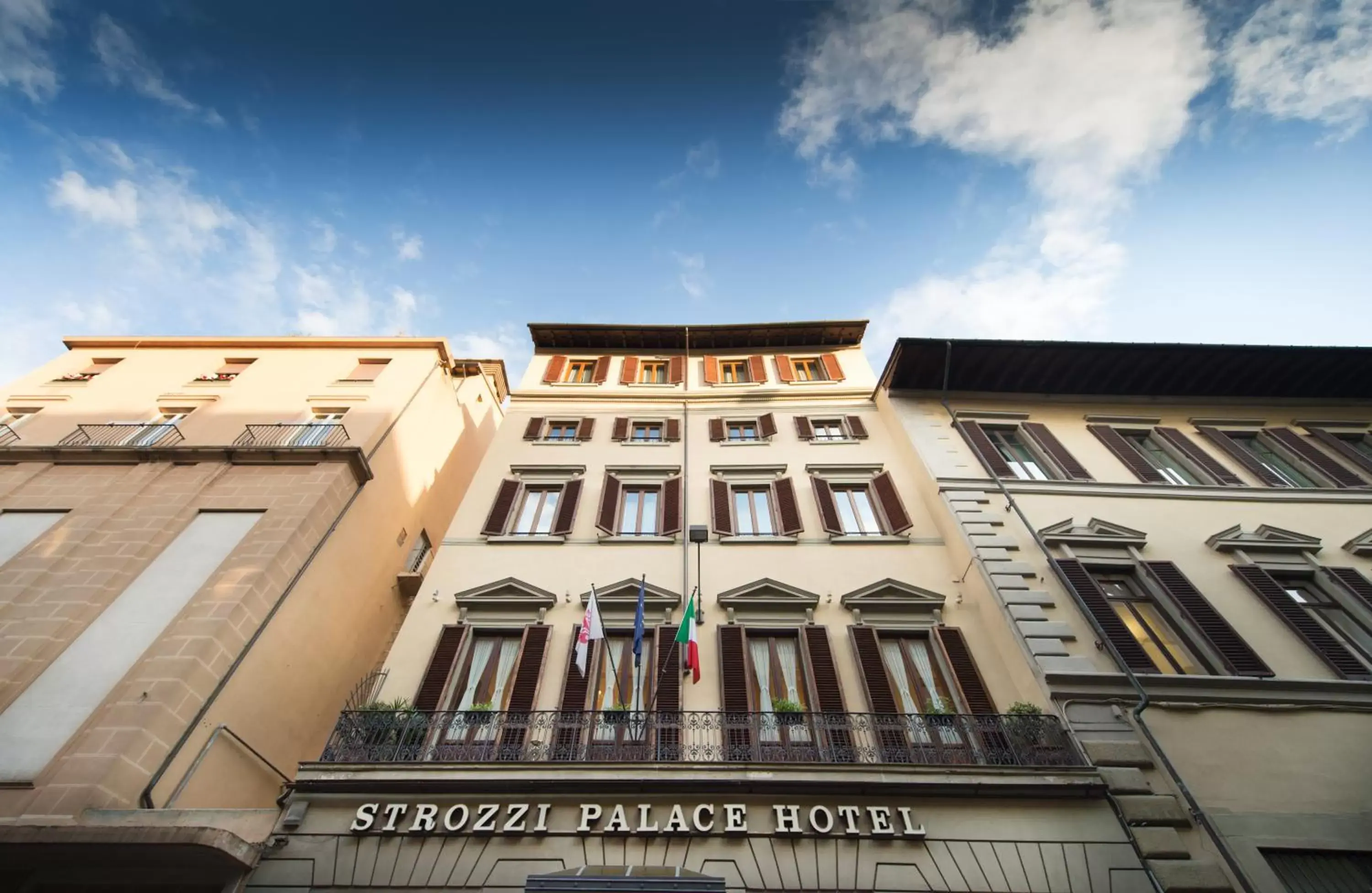 Facade/entrance in Strozzi Palace Hotel