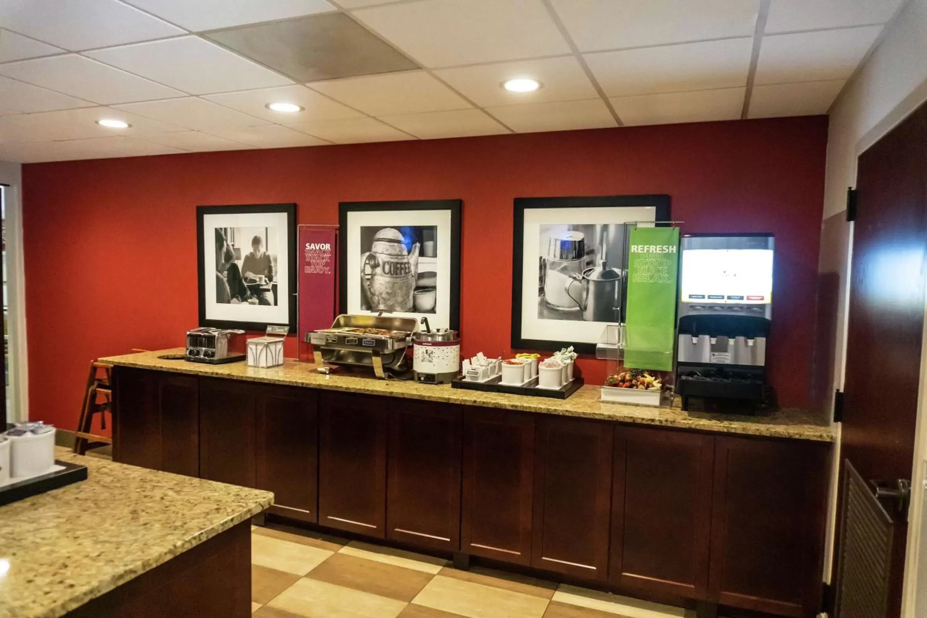 Dining area in Hampton Inn Rock Hill