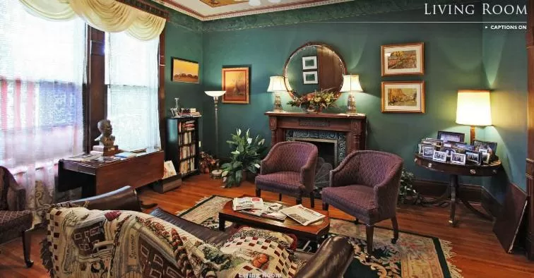 Day in Old Northside Bed & Breakfast