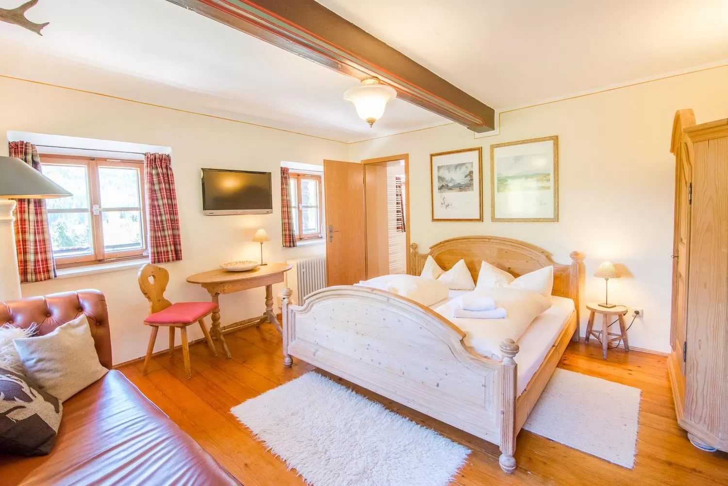 Decorative detail, Bed in Berggasthof Butzn Wirt