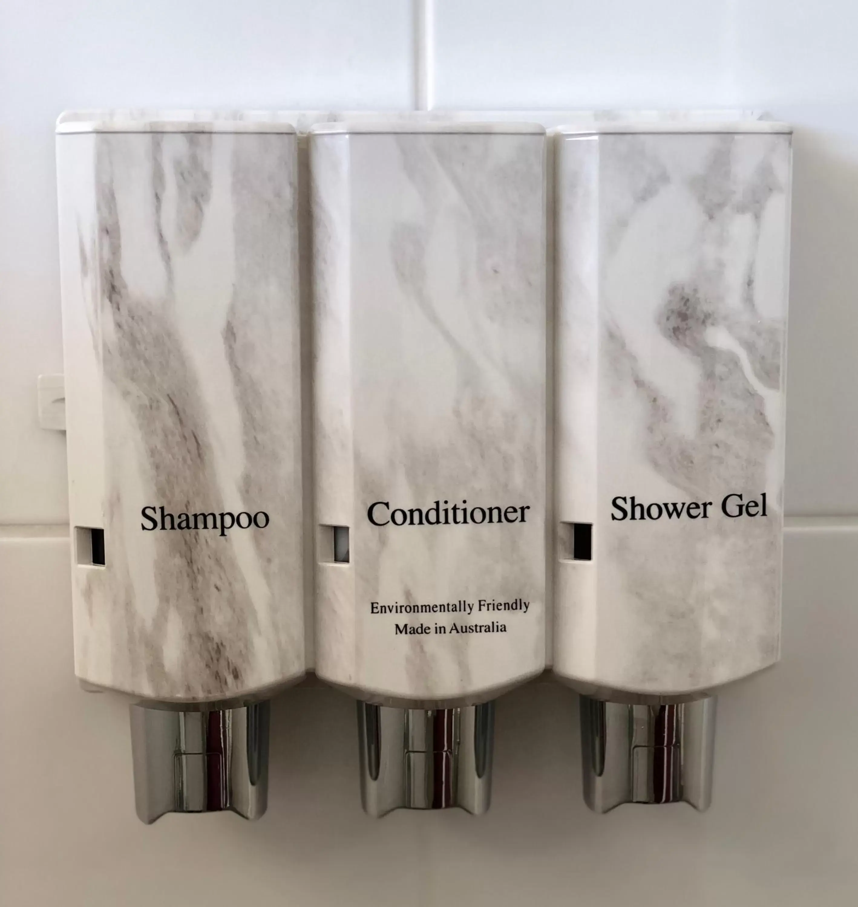 Shower in Golfview Motor Inn Shower in Golfview Motor Inn