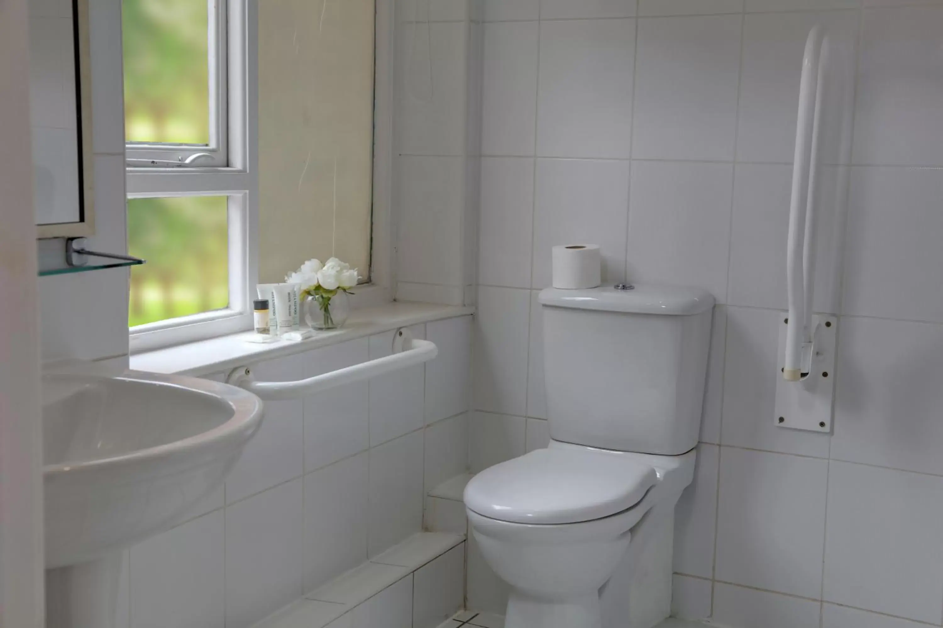 Toilet, Bathroom in The Stuart Hotel, Sure Hotel Collection by Best Western