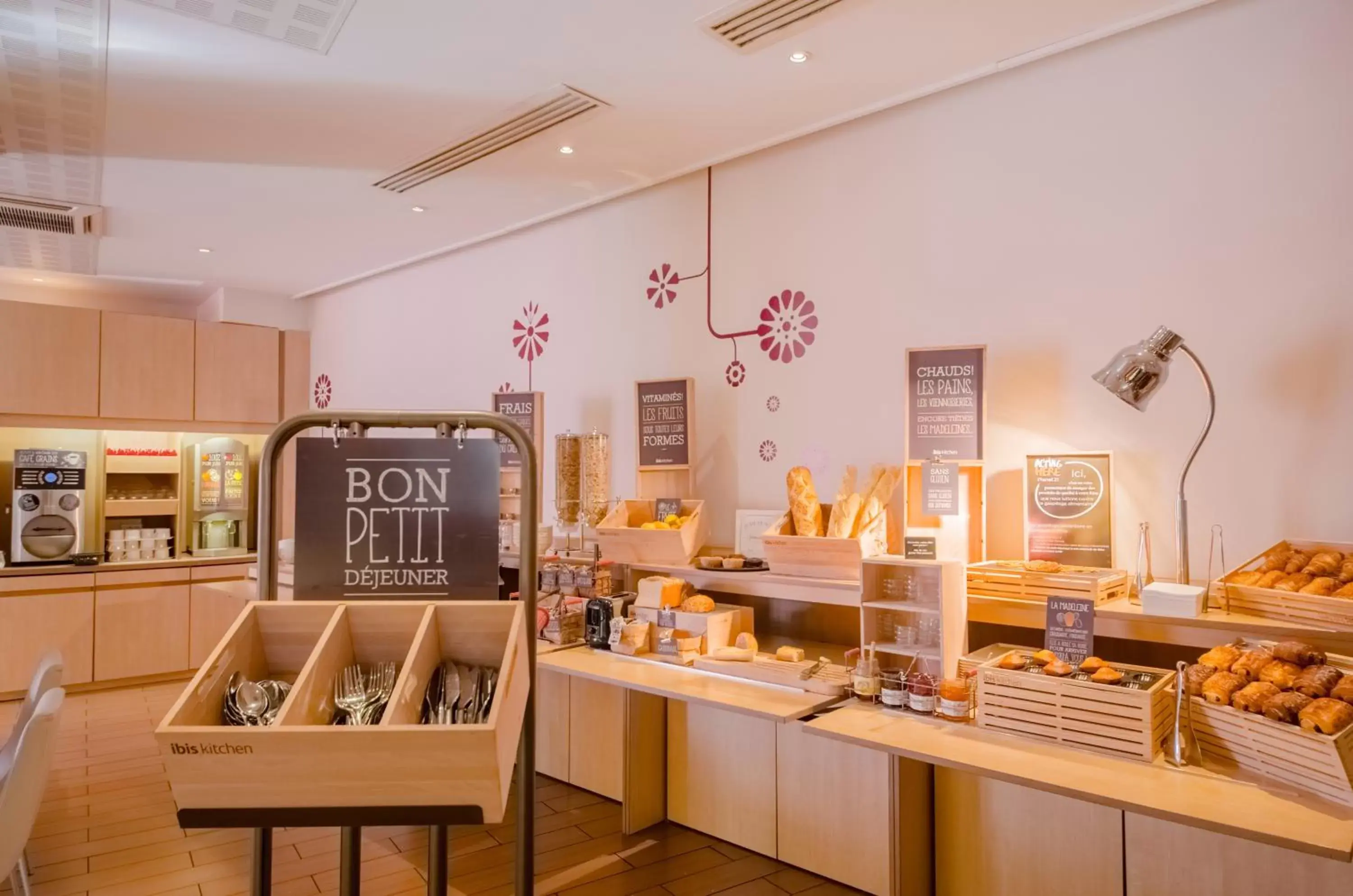 Buffet breakfast in Ibis Sarlat Centre Buffet breakfast in Ibis Sarlat Centre