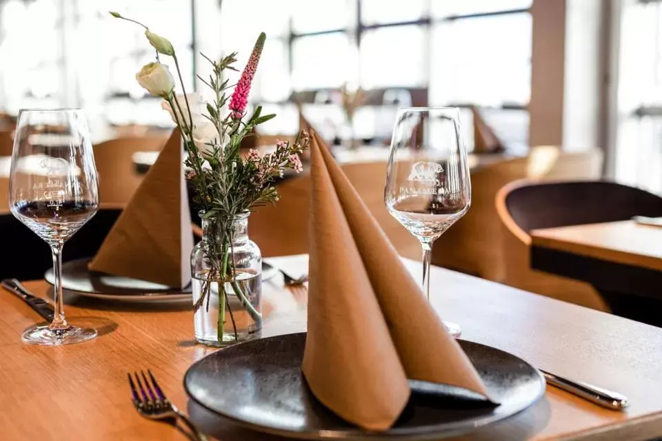 Restaurant/places to eat in GINN Hotel Hamburg Elbspeicher Restaurant/places to eat in GINN Hotel Hamburg Elbspeicher