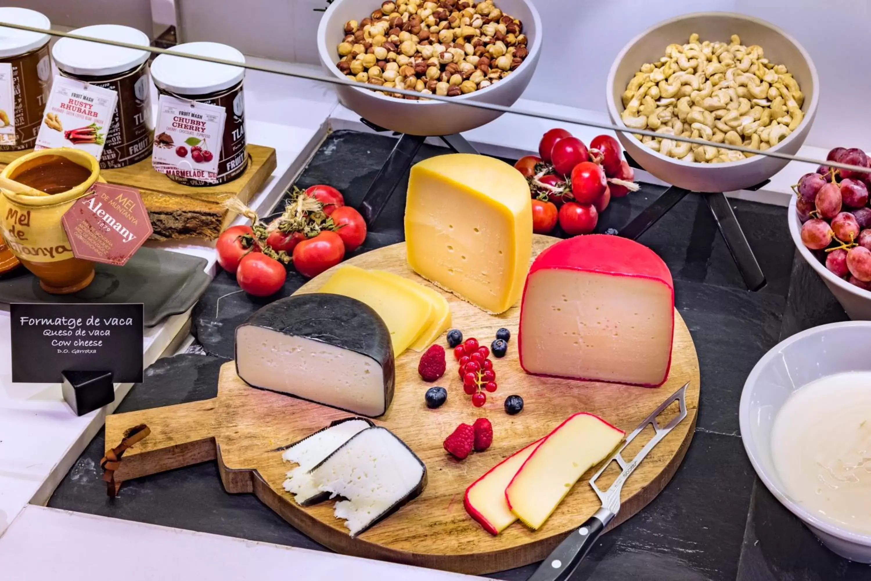 Buffet breakfast in Hotel SERHS Rivoli Rambla Buffet breakfast in Hotel SERHS Rivoli Rambla