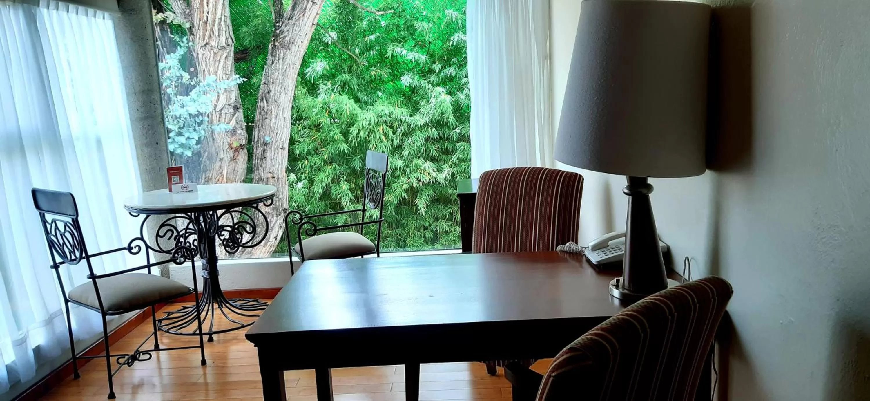 Dining area in Hotel Villa Mercedes San Cristobal