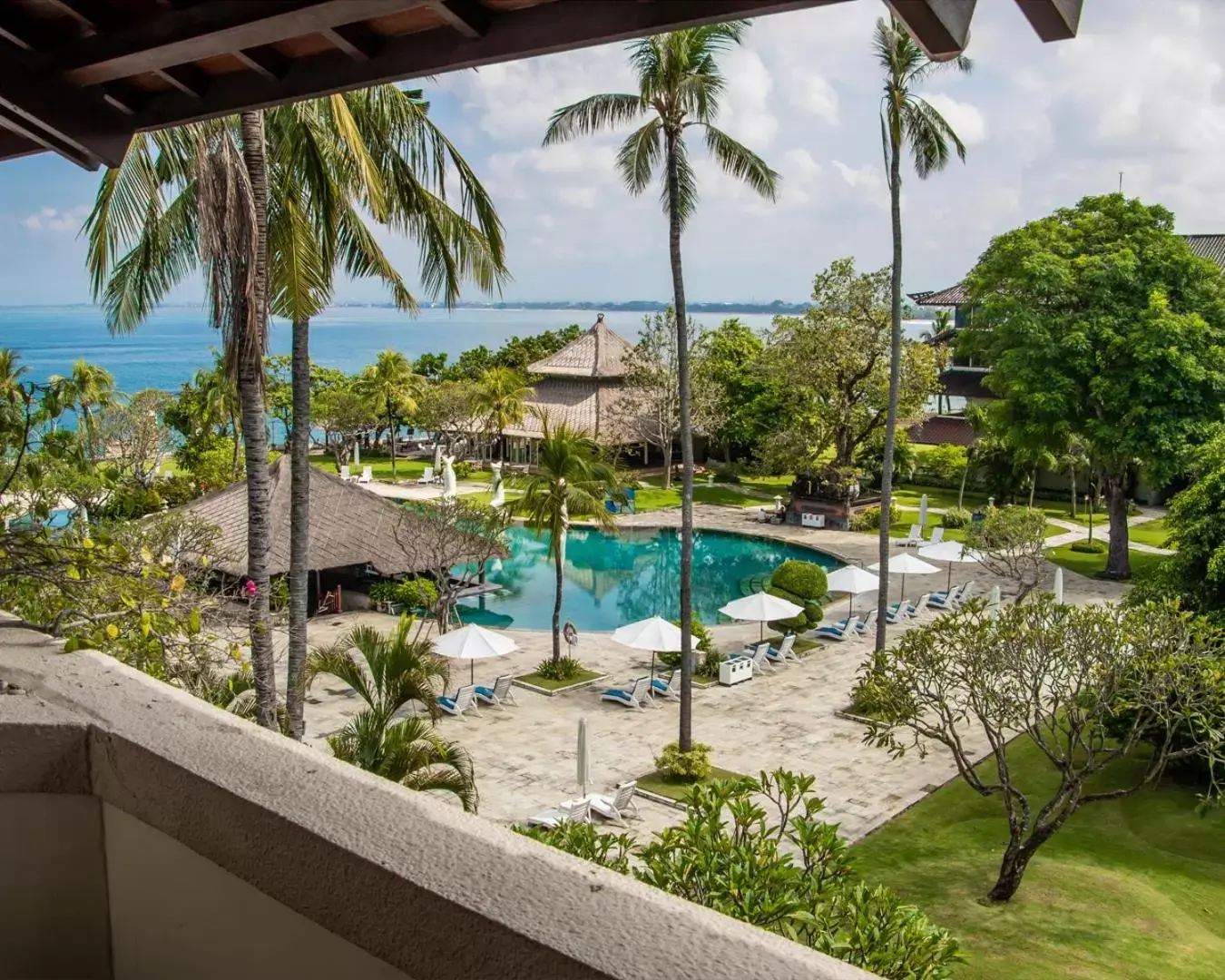 Balcony/Terrace in Discovery Kartika Plaza Hotel