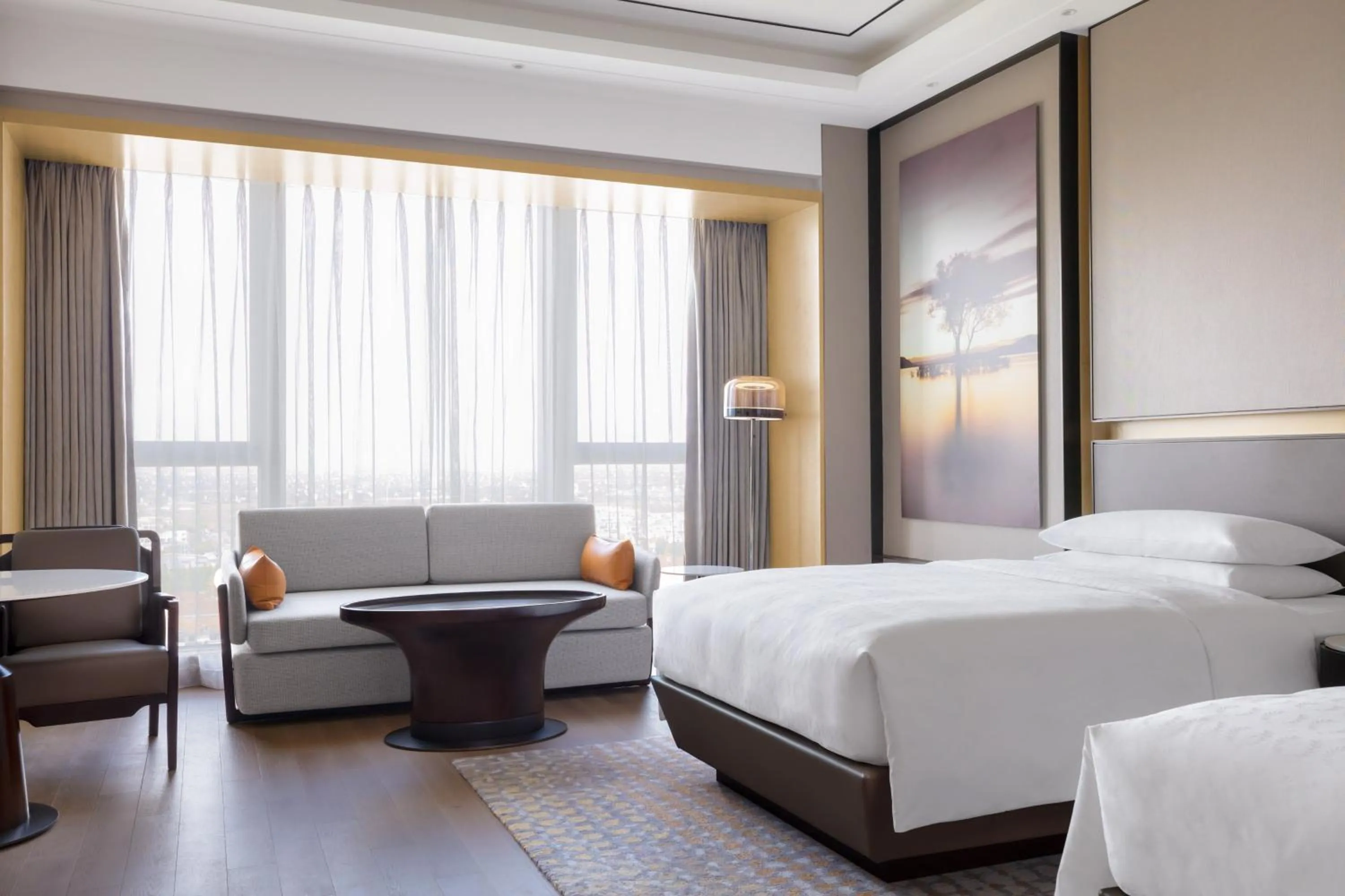 Bedroom, Bed in Sheraton Shanghai Fengxian