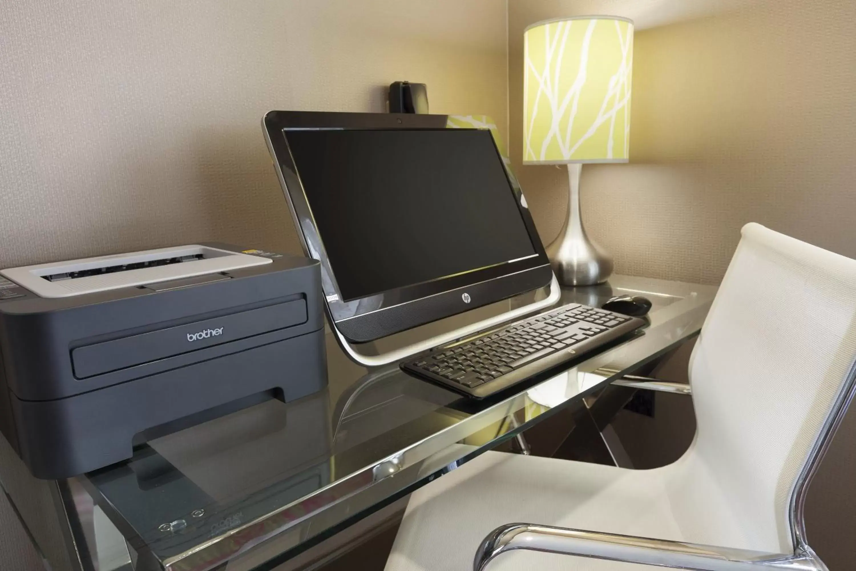 Business facilities in Country Inn & Suites by Radisson, San Carlos, CA