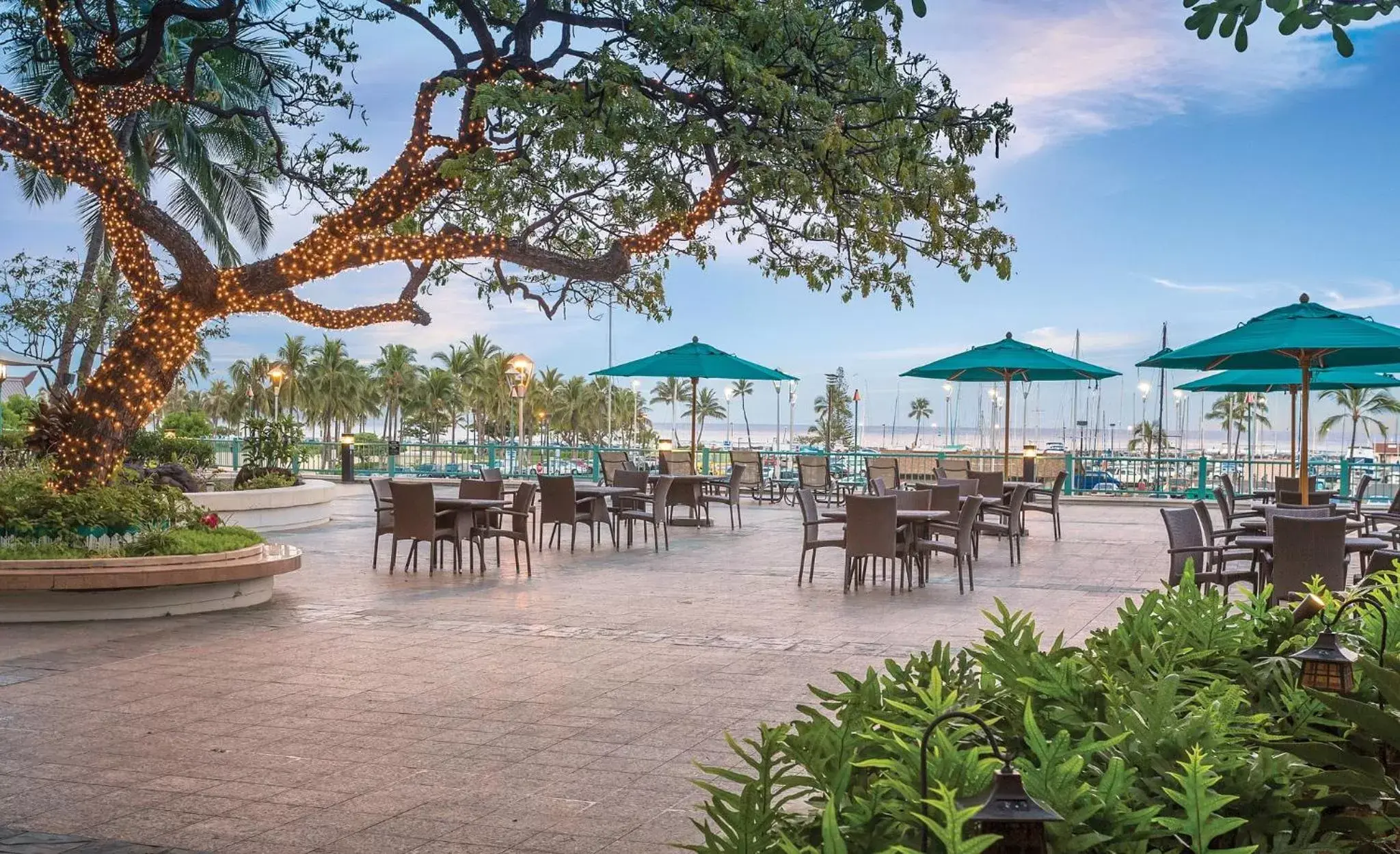 Restaurant/Places to Eat in Waikiki Marina Resort at the Ilikai