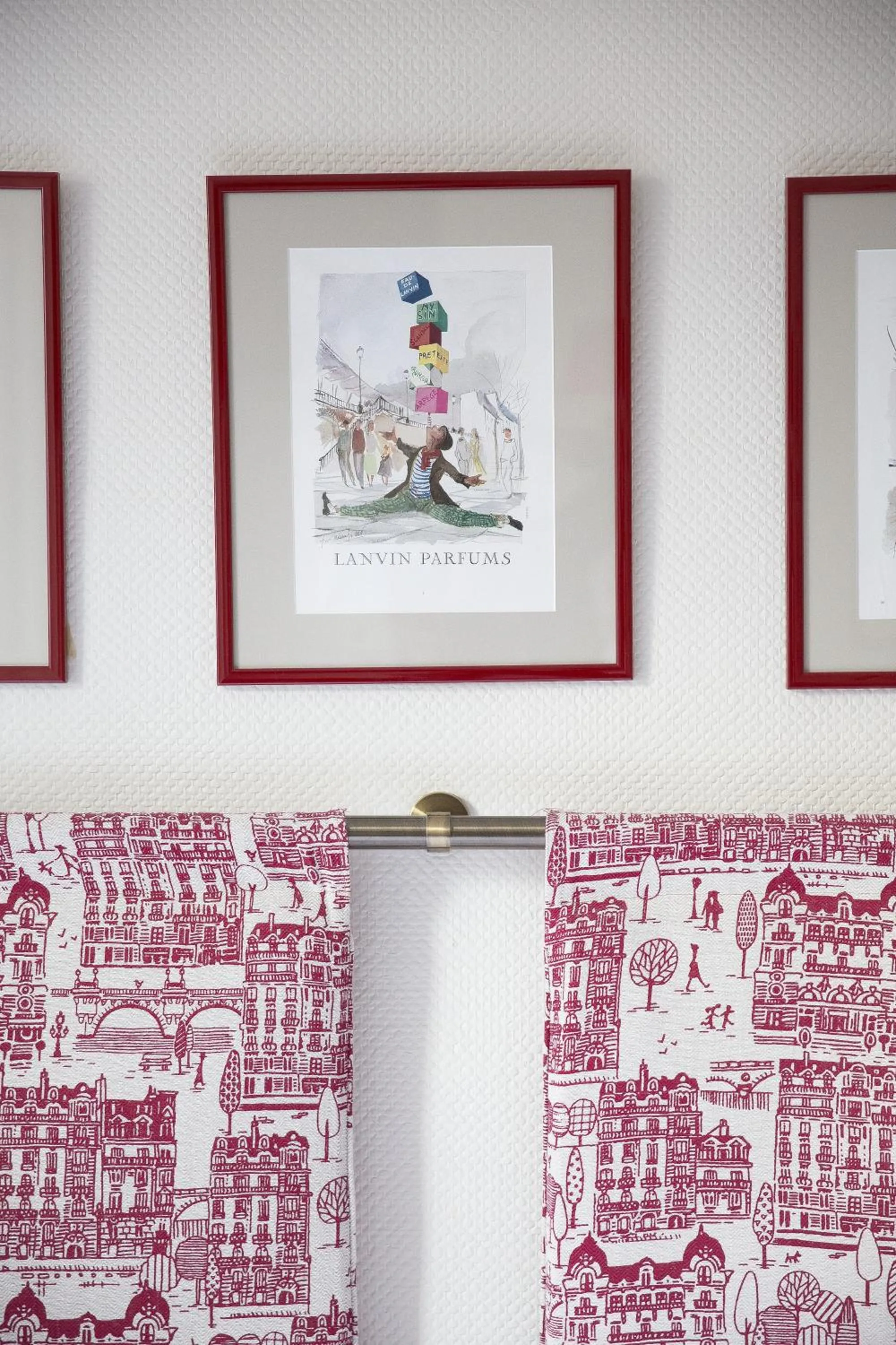 Decorative detail in New Orient Hotel