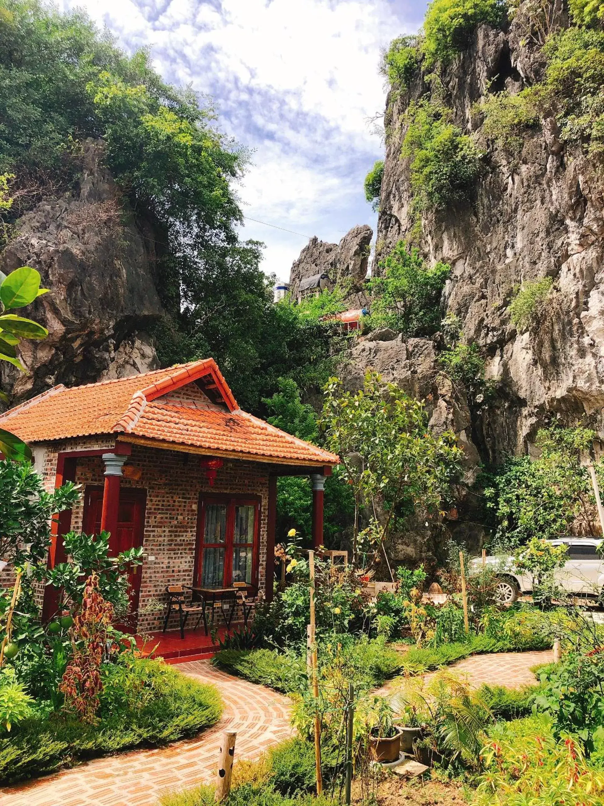 Property building in Ruby Homestay Property building in Ruby Homestay