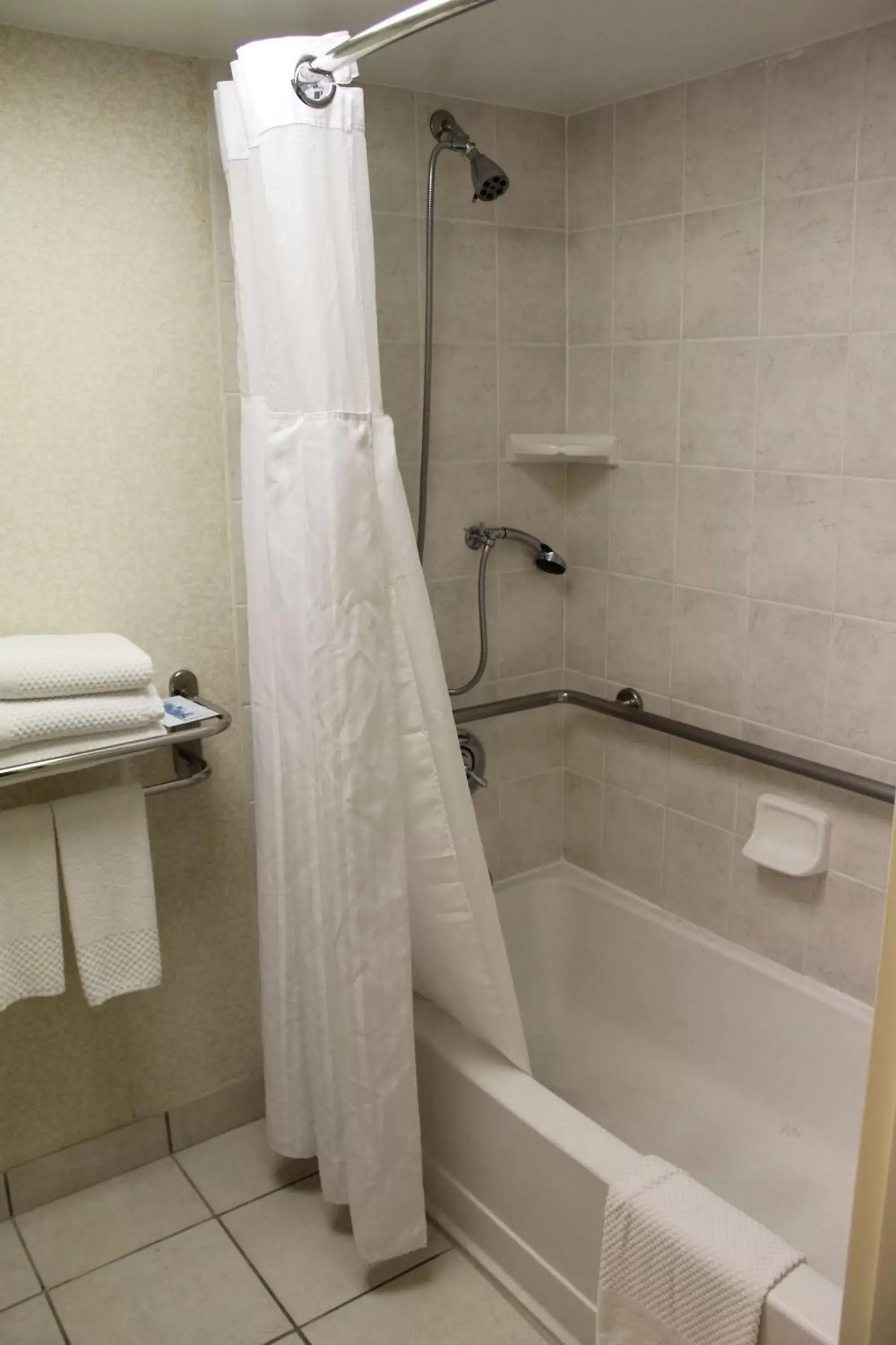 Photo of the whole room, Bathroom in Hilton Palm Beach Airport