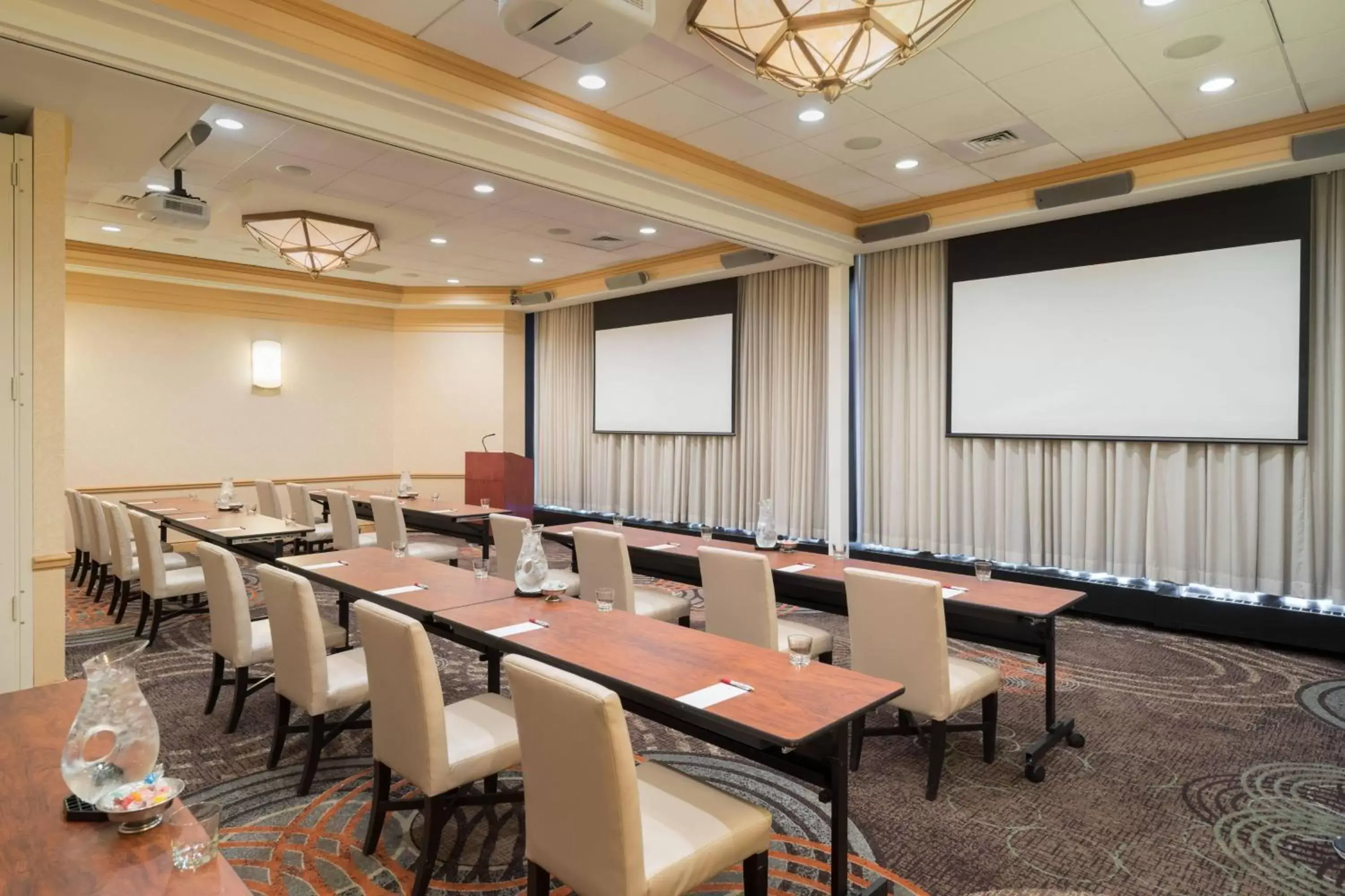 Meeting/conference room in Pittsburgh Marriott City Center