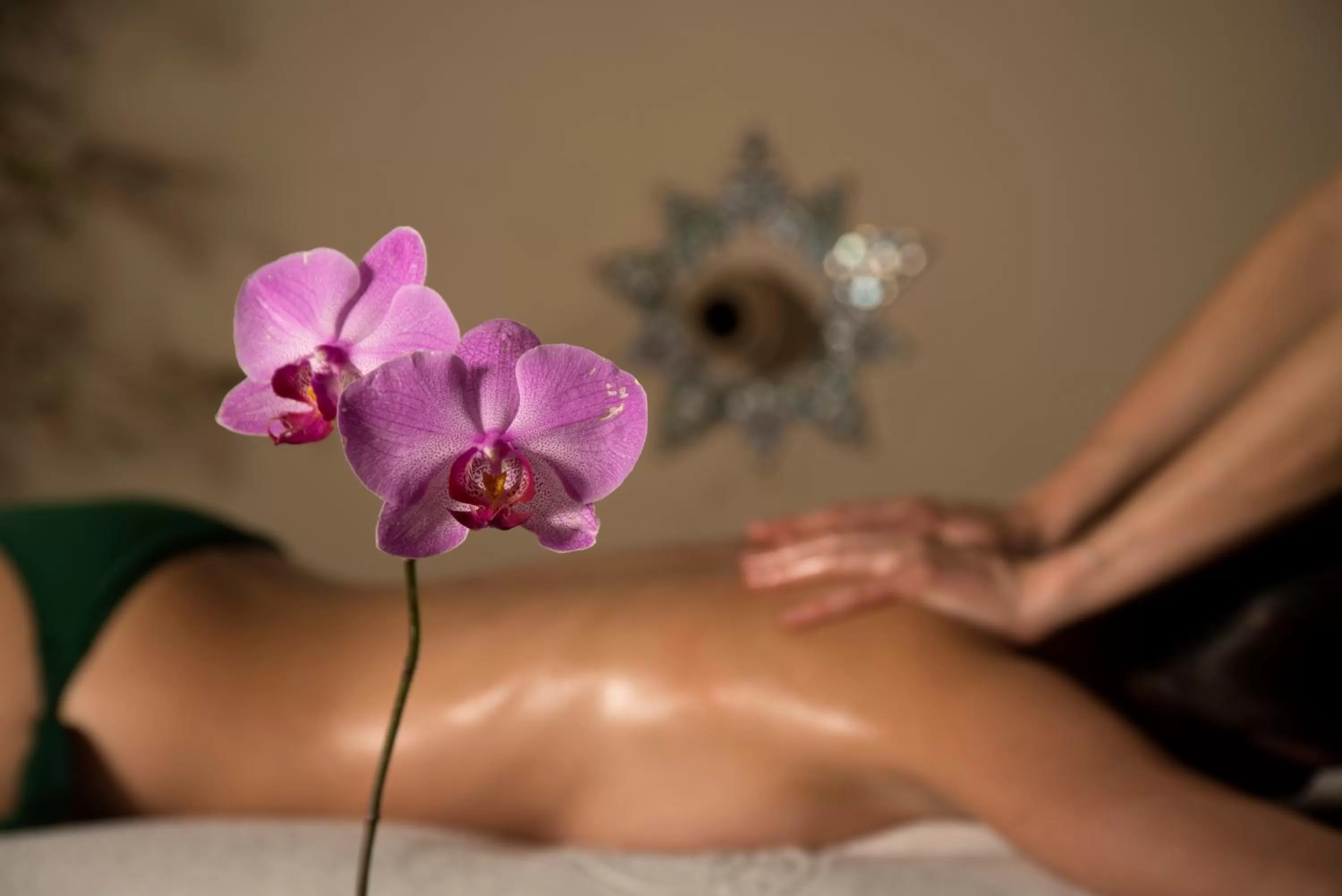 Massage in Hospedería Baños Arabes de Córdoba Dos