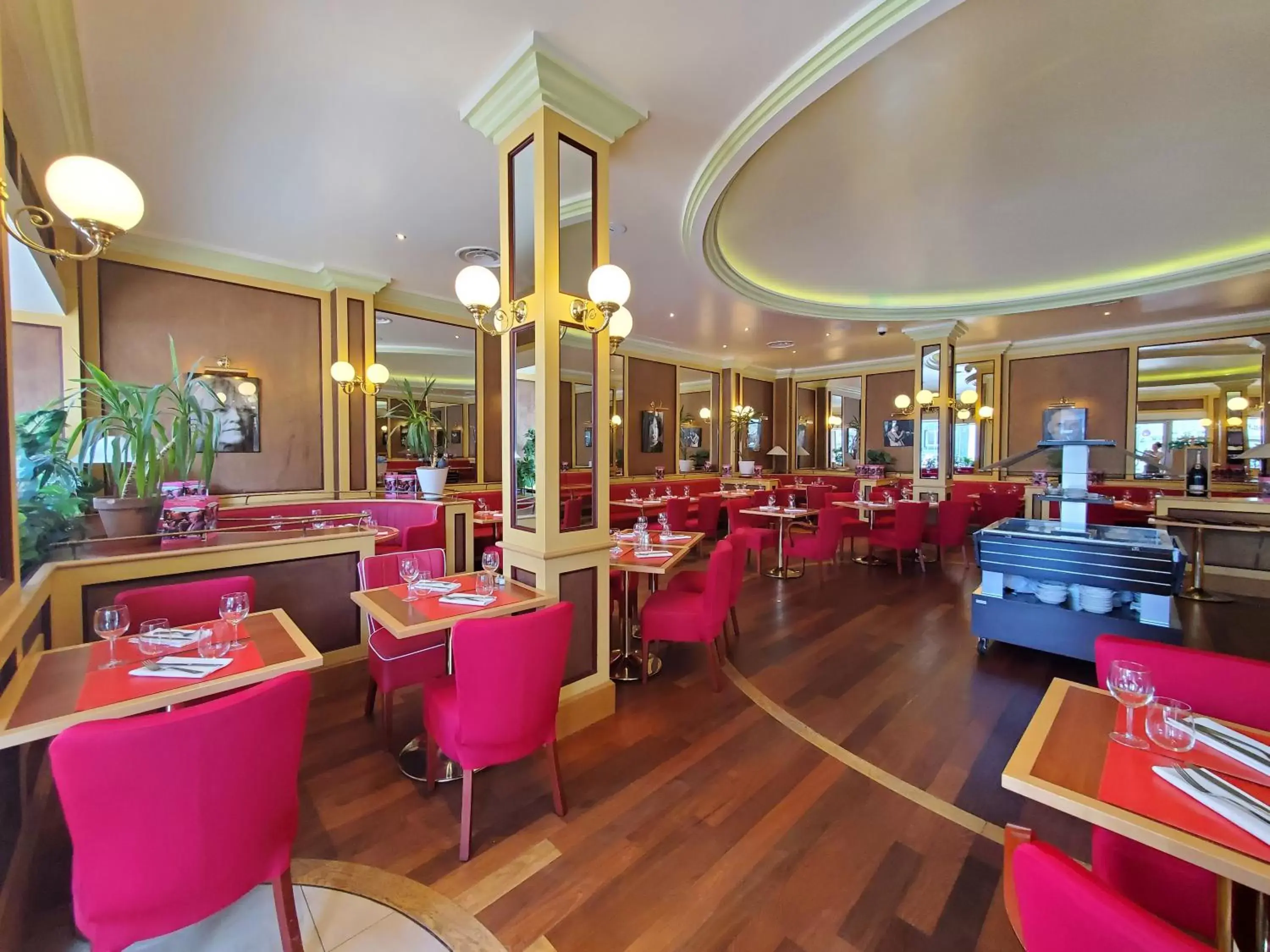 Restaurant/Places to Eat in Hôtel Vauban