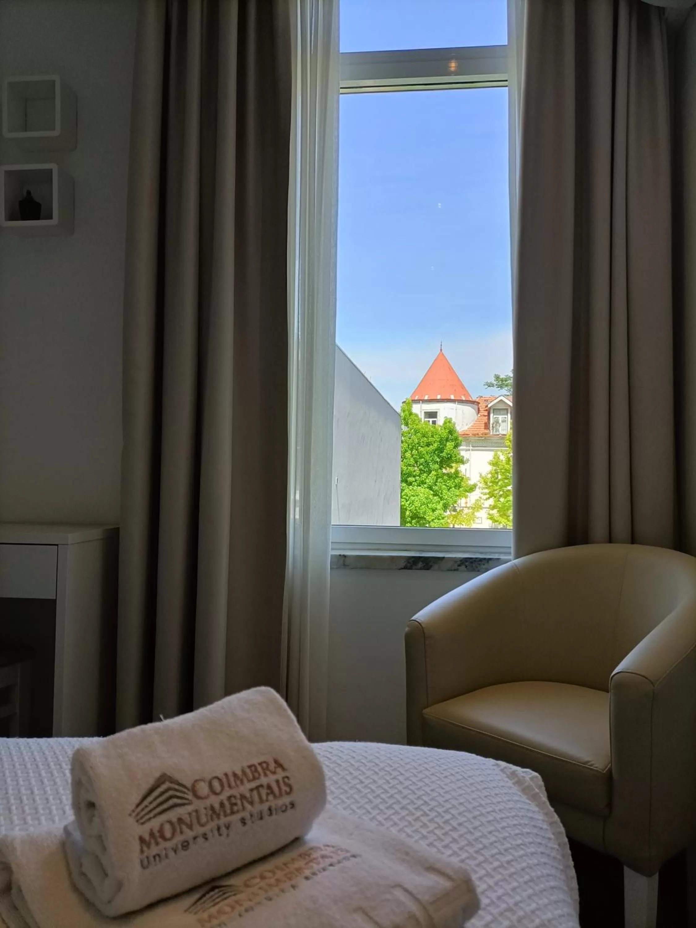 Bed in Coimbra Monumentais B&B