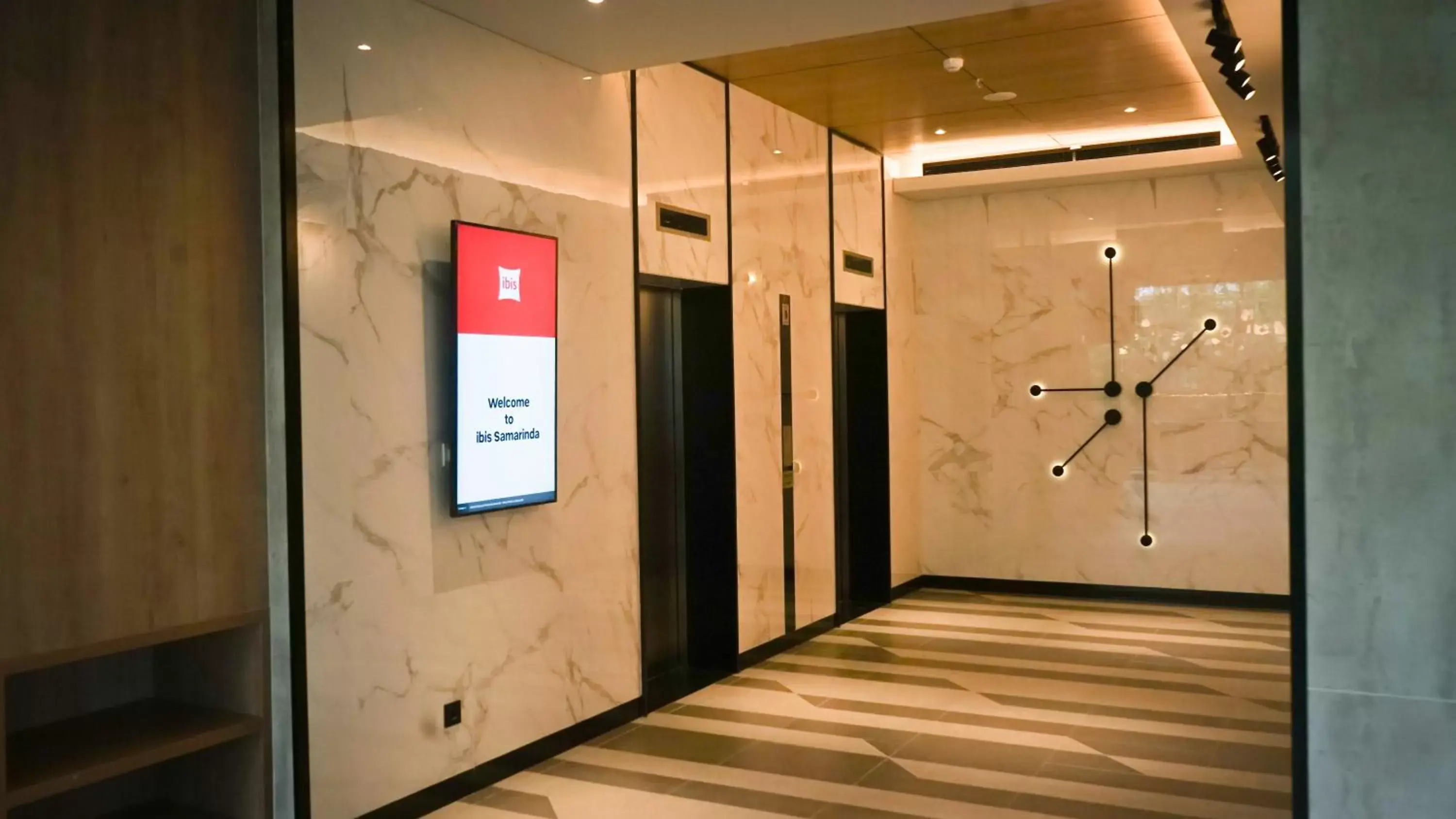 Lobby or reception in Ibis Samarinda Lobby or reception in Ibis Samarinda