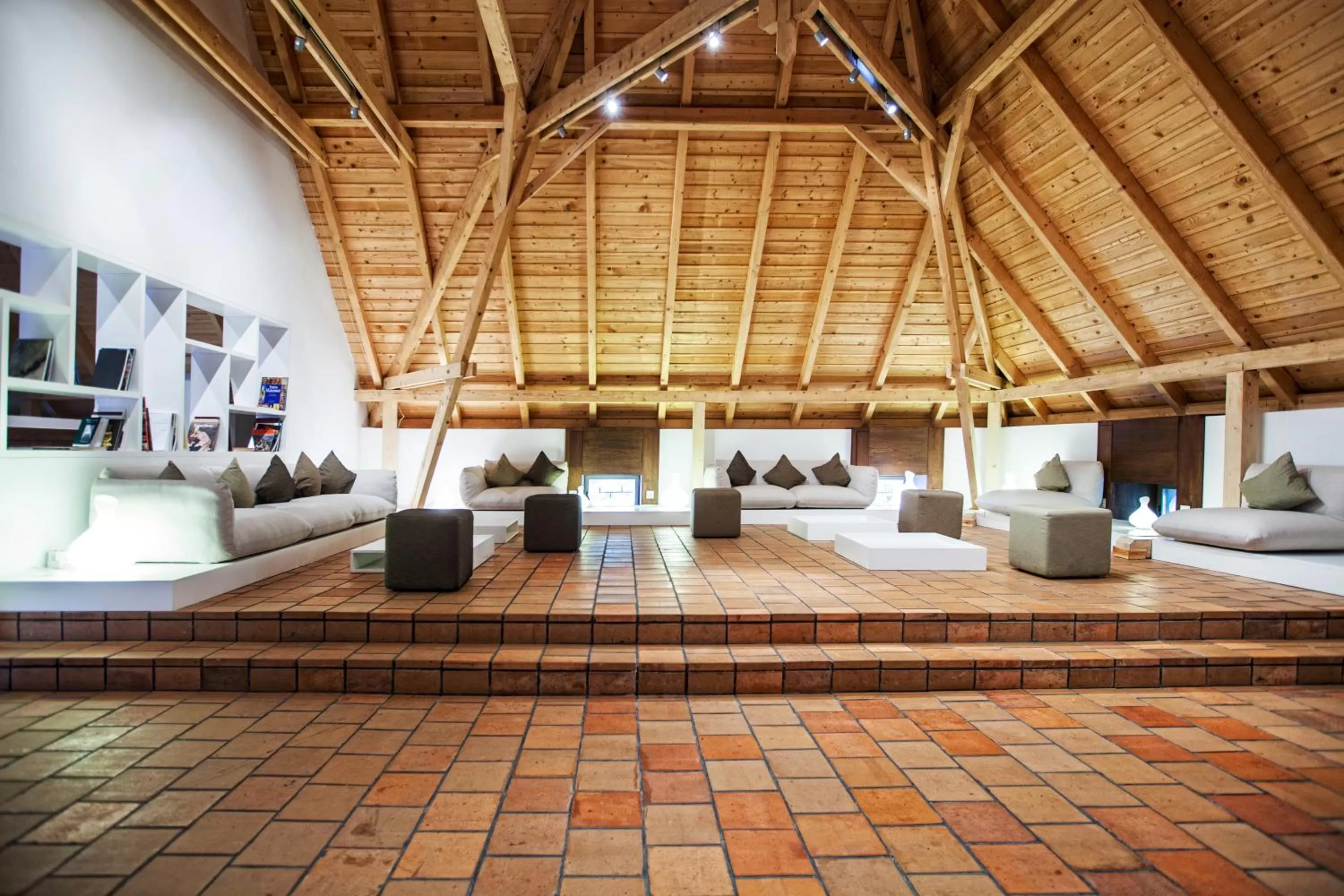 Communal lounge/ TV room in Sopron Monastery Hotel