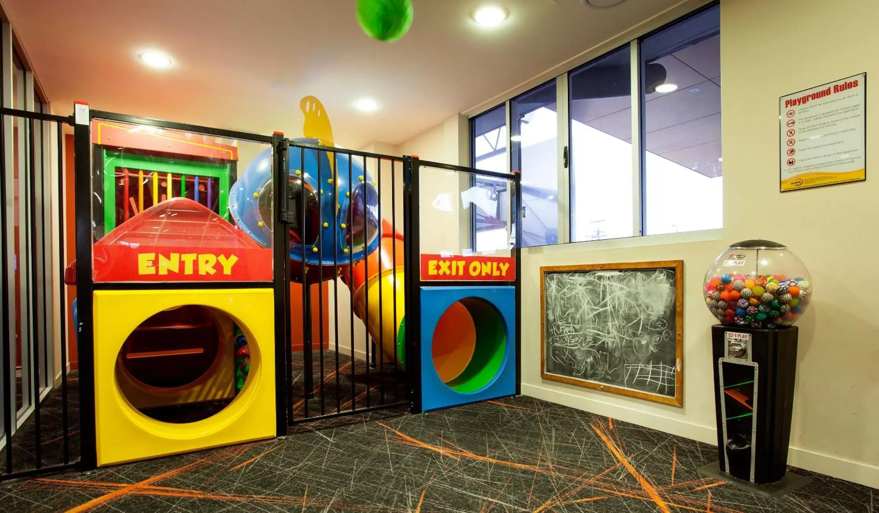 Children play ground in Vale Hotel