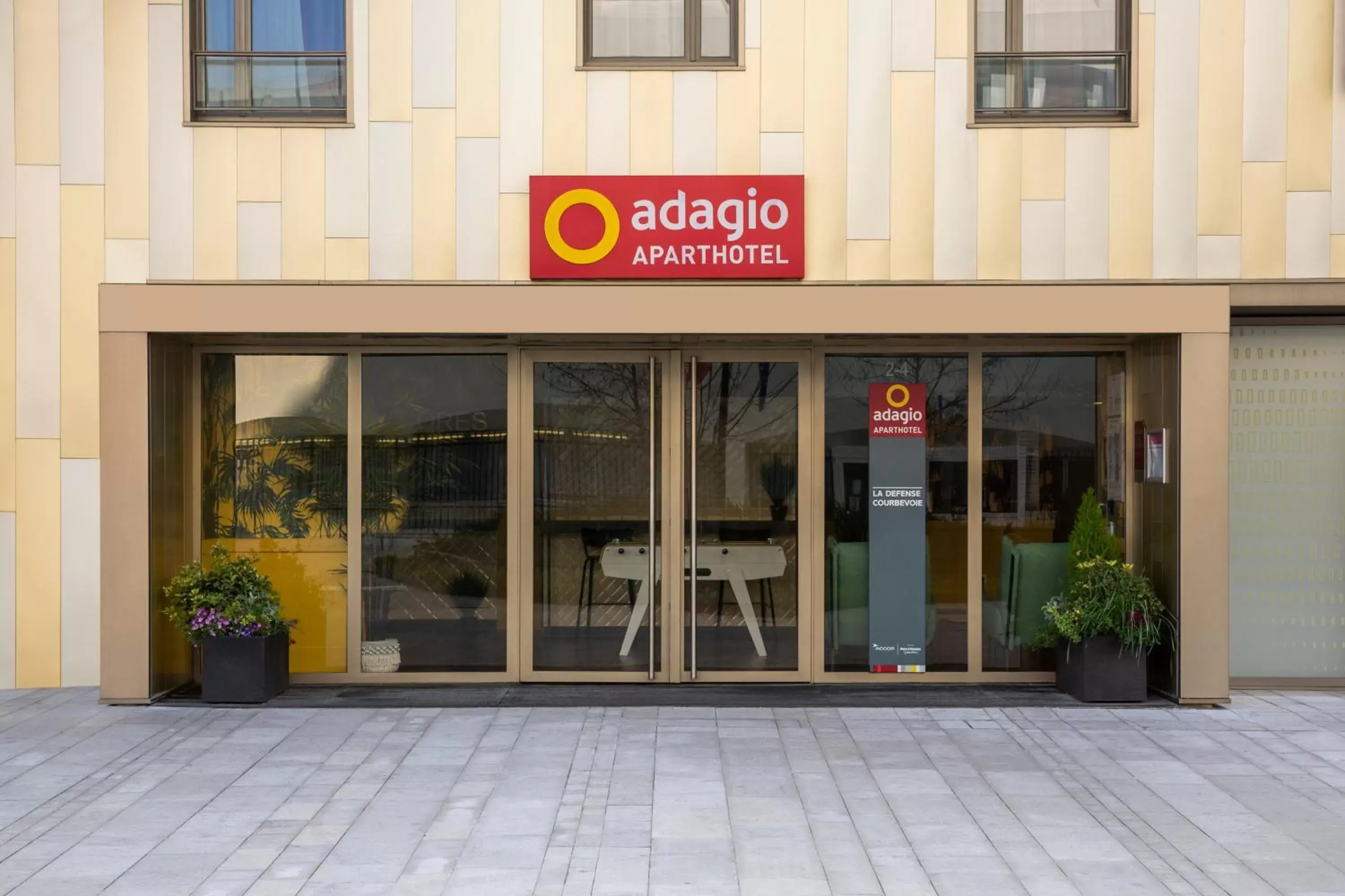 Facade/entrance in Aparthotel Adagio La Defense Courbevoie