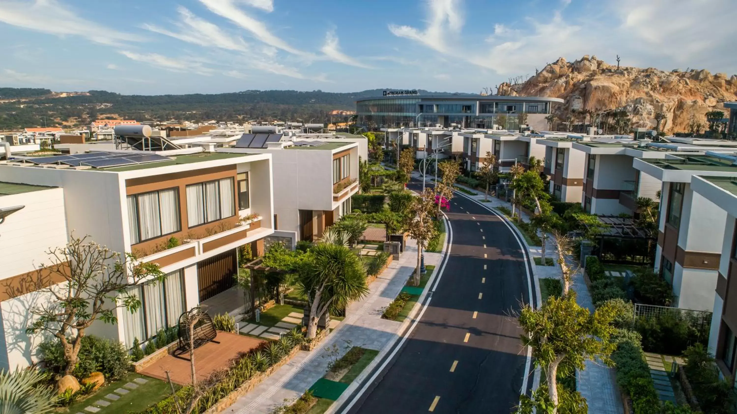 Facade/entrance in Wyndham Grand KN Paradise Cam Ranh