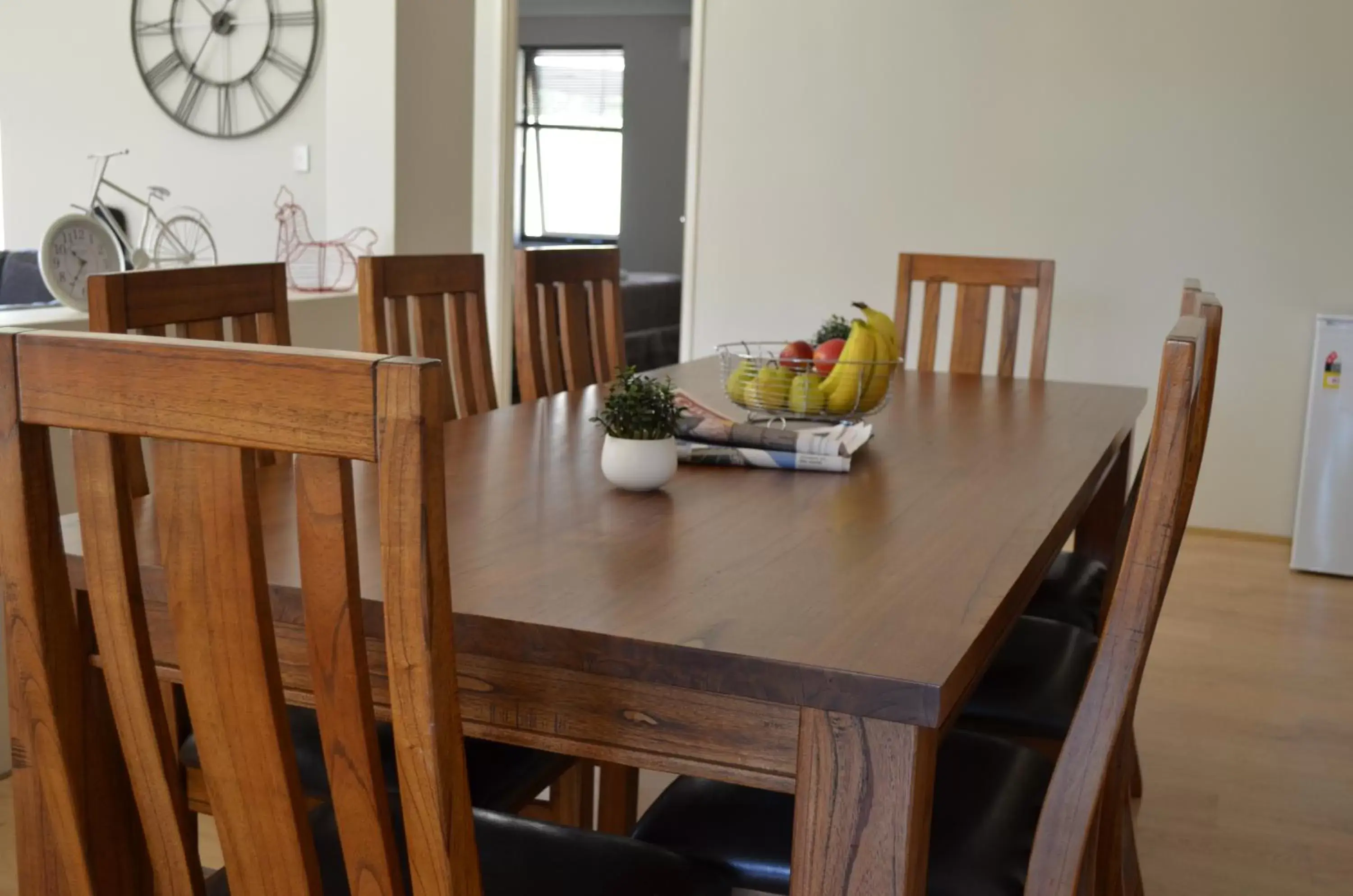 Seating area, Dining Area in Ellard Bed & Breakfast