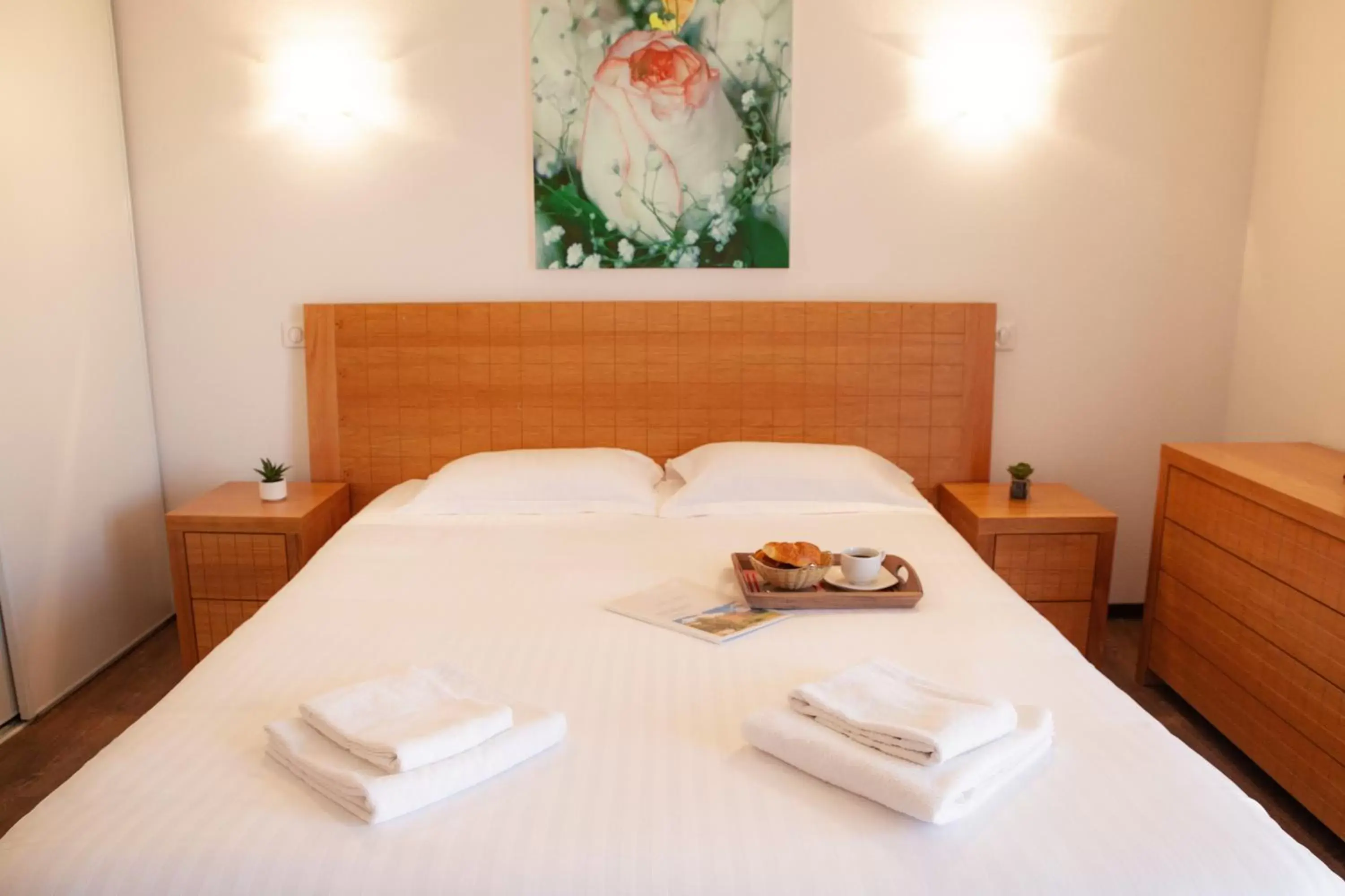 Bed in Zenitude Hôtel-Résidences Les Portes d'Alsace