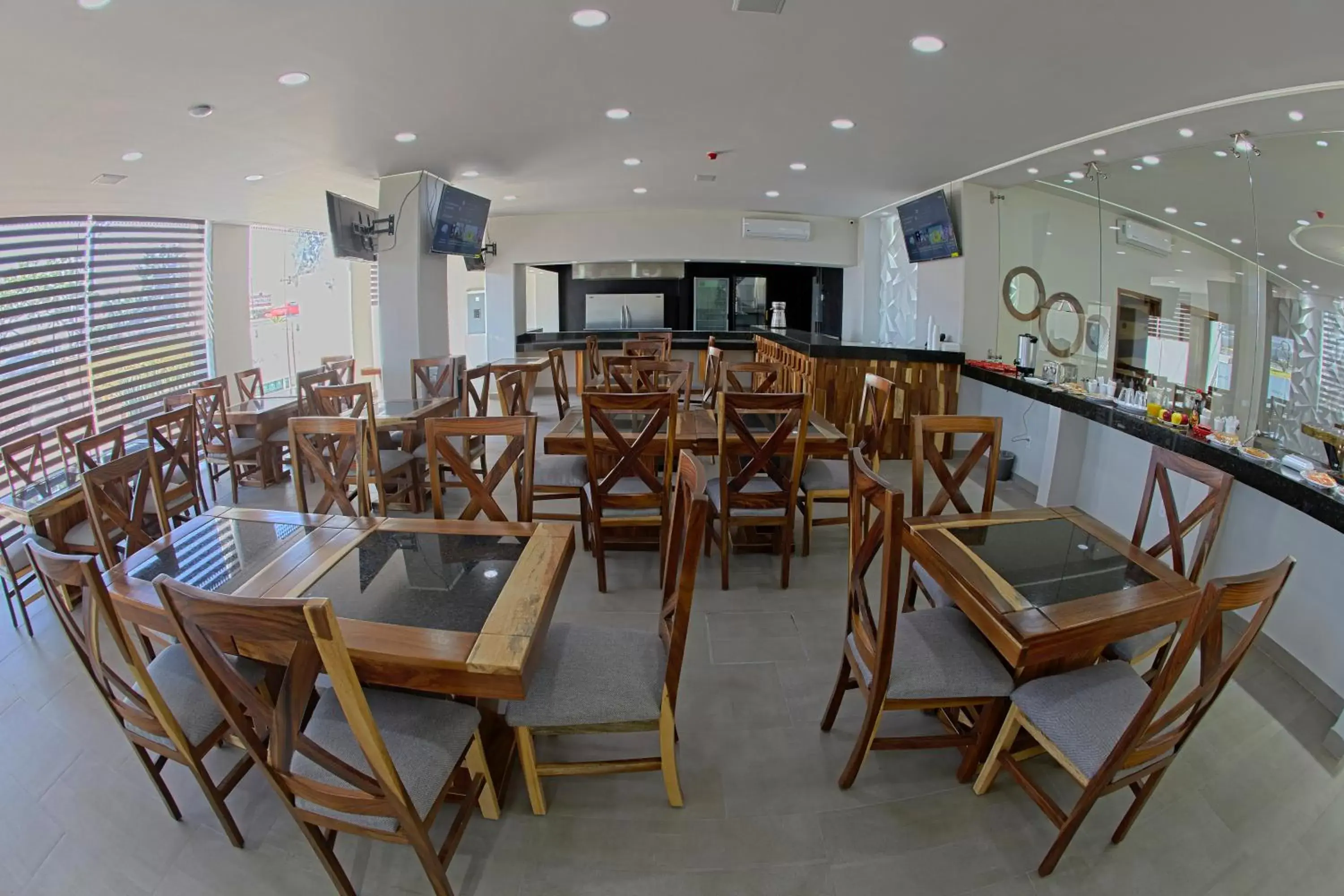 Restaurant/Places to Eat in Hotel ANB Aeropuerto Guadalajara
