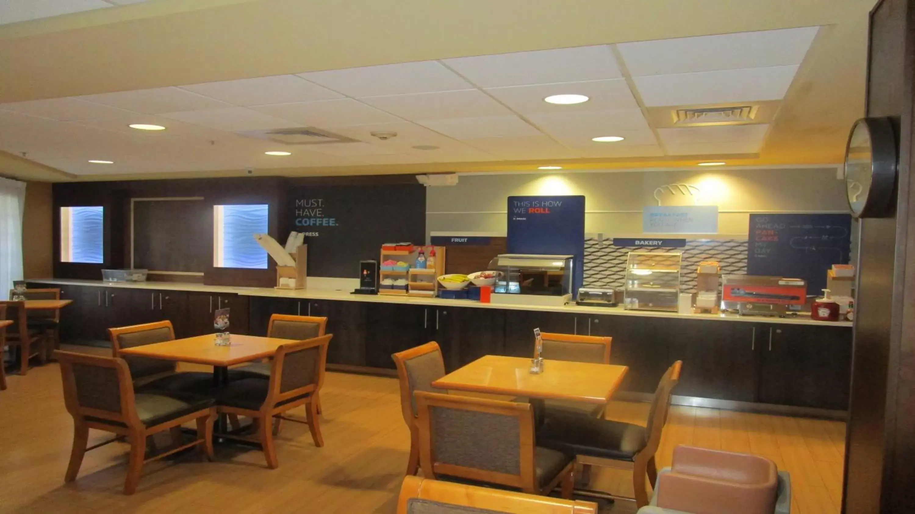 Breakfast, Restaurant/Places to Eat in Holiday Inn Express and Suites Fort Lauderdale Airport West, an IHG Hotel