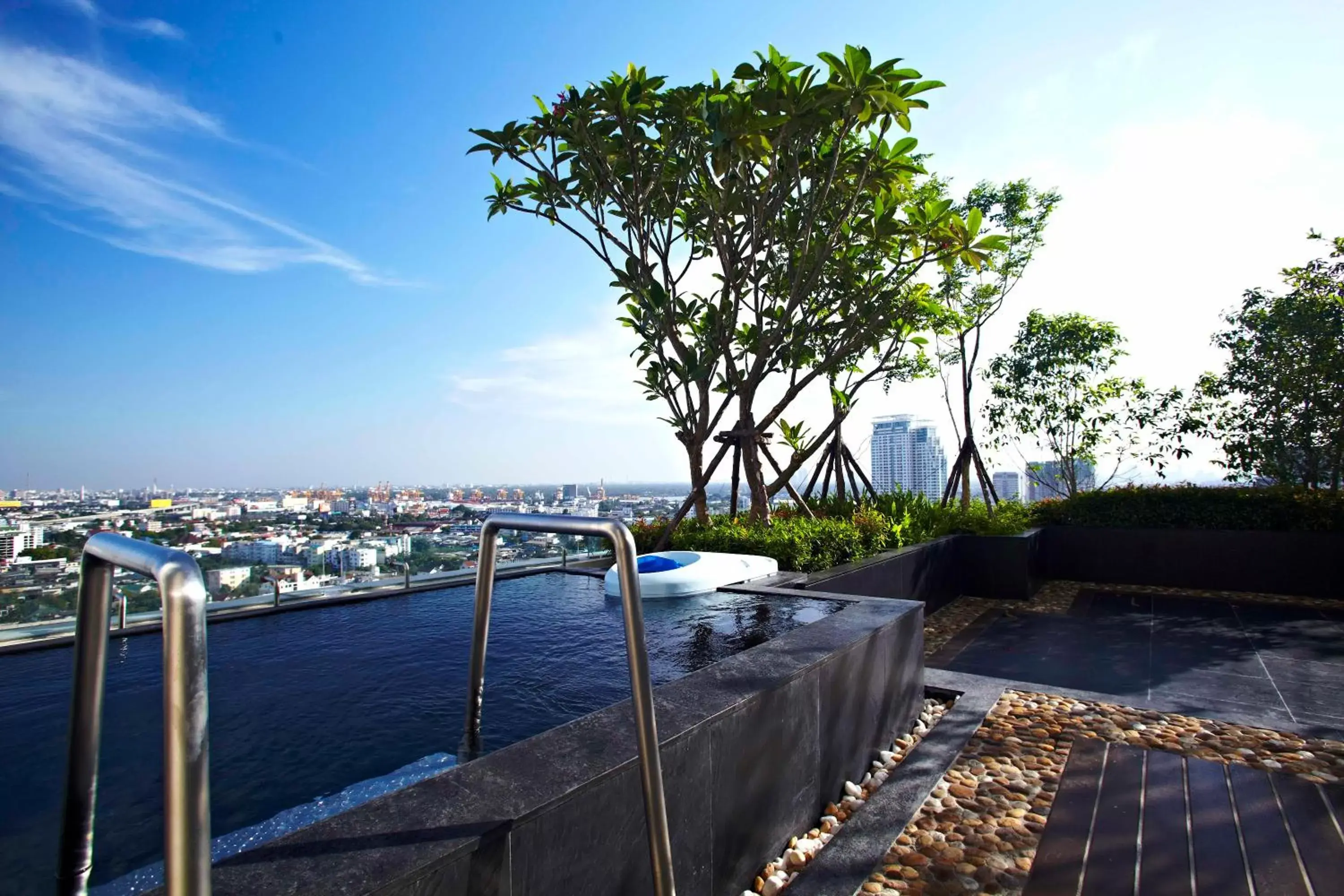 View (from property/room), Swimming Pool in Jasmine Resort Bangkok