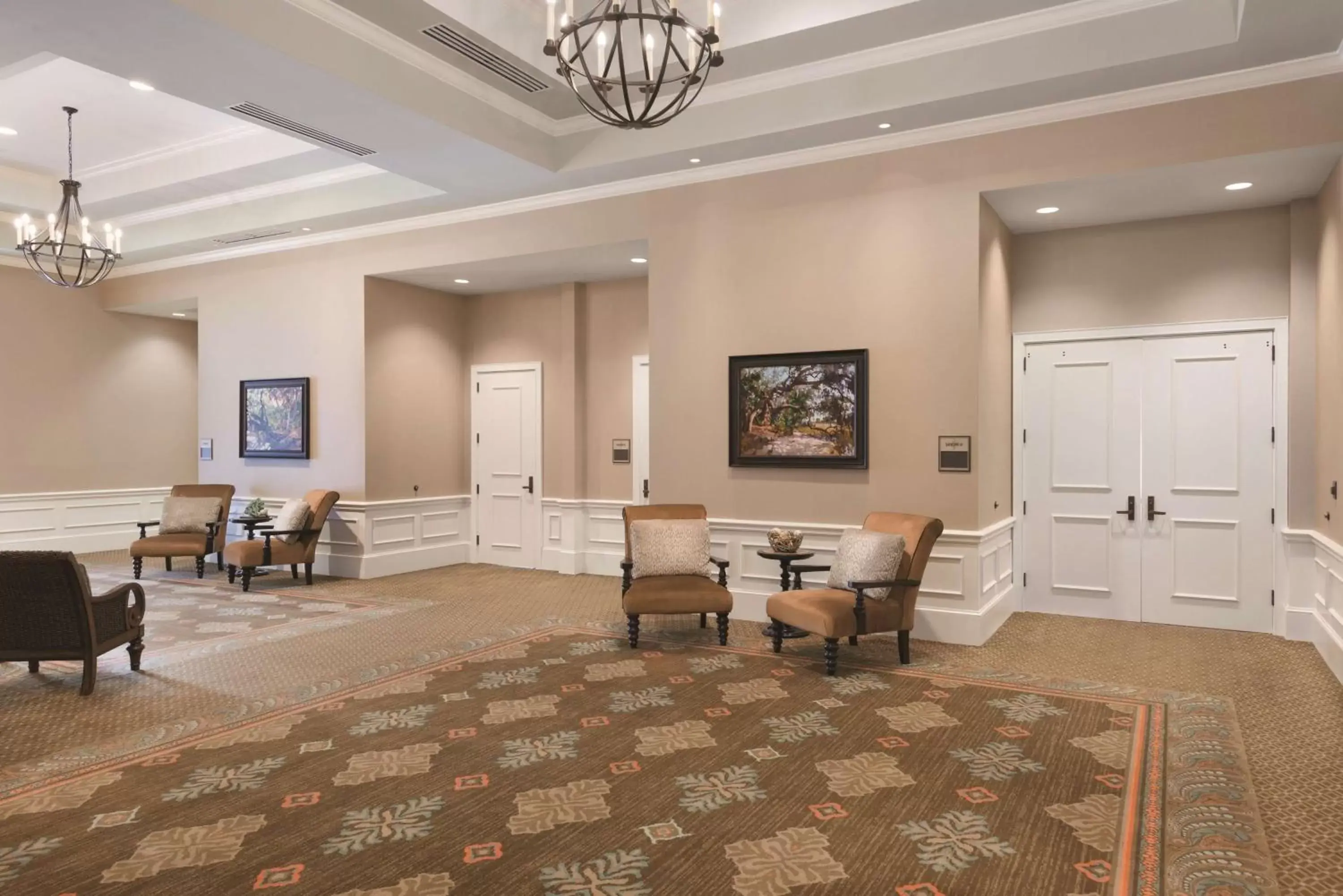 Meeting/conference room, Lobby/Reception in Embassy Suites Savannah Historic District