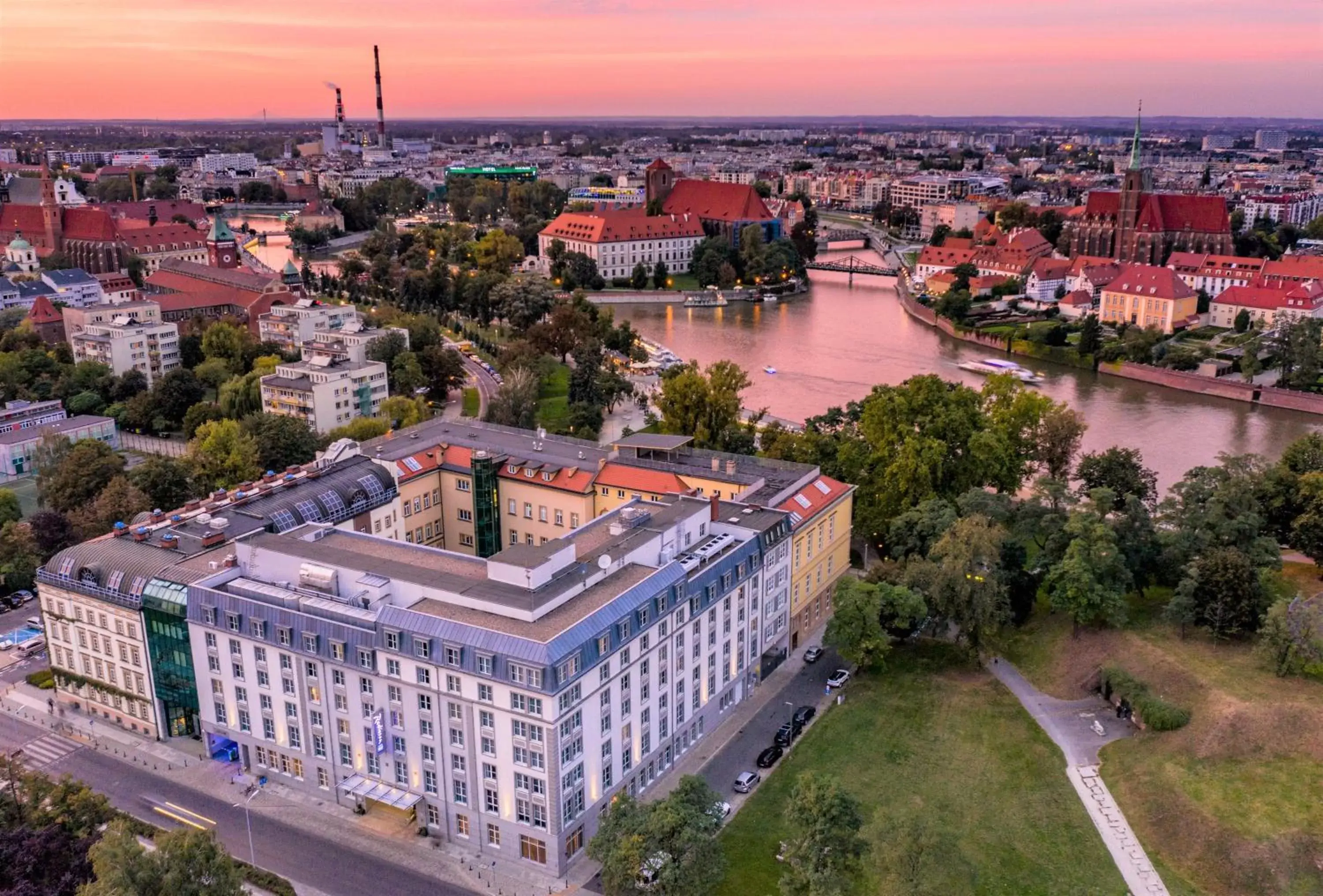 Property building, Bird's-eye View in Radisson Blu Hotel Wroclaw