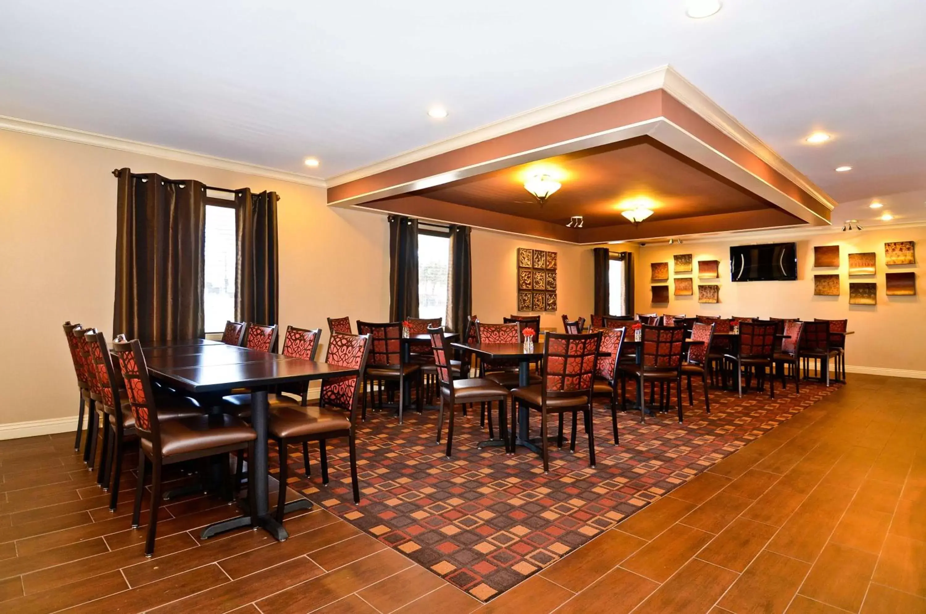 Restaurant/places to eat in Best Western Coach House