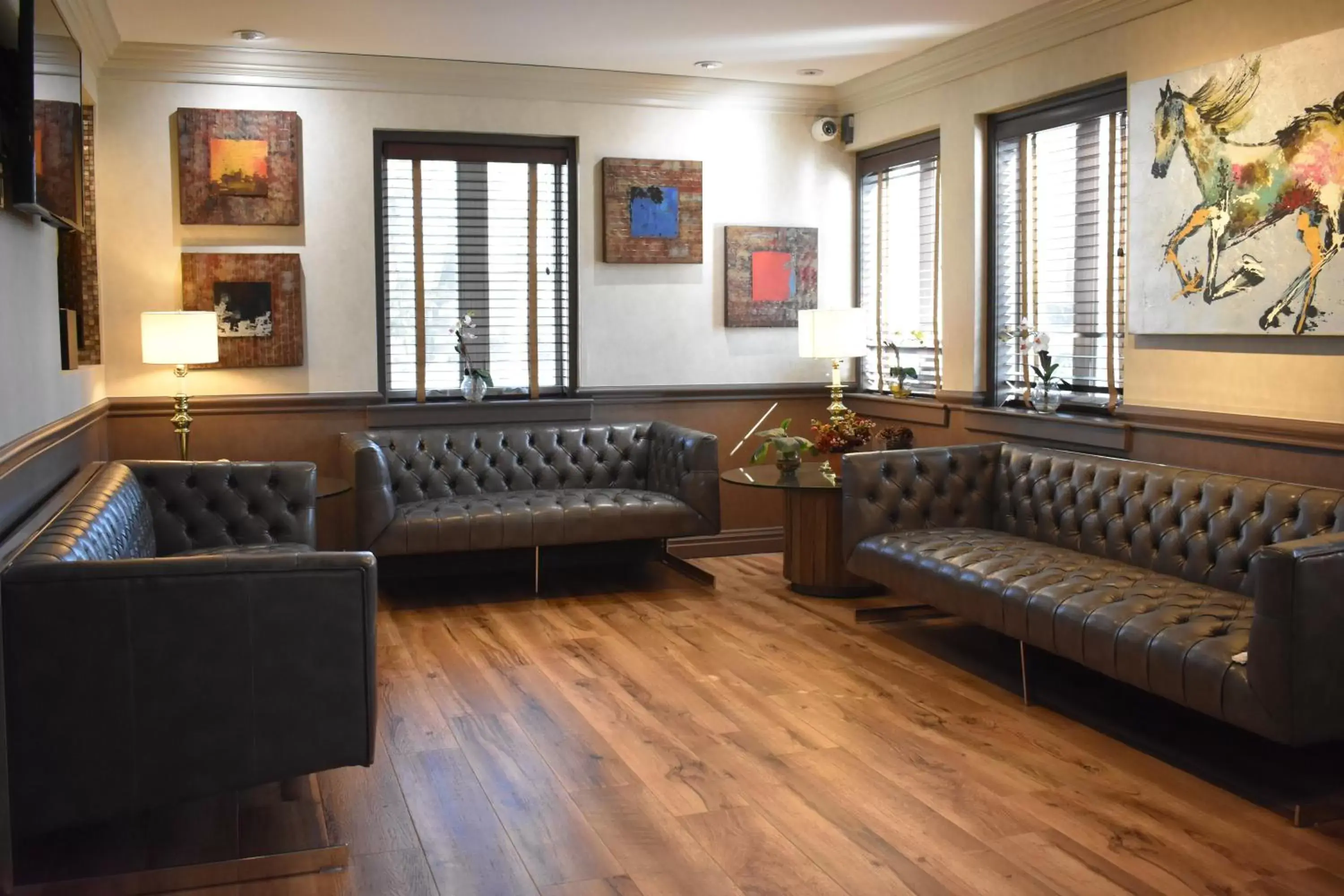 Lobby or reception, Seating Area in East Norwich Inn