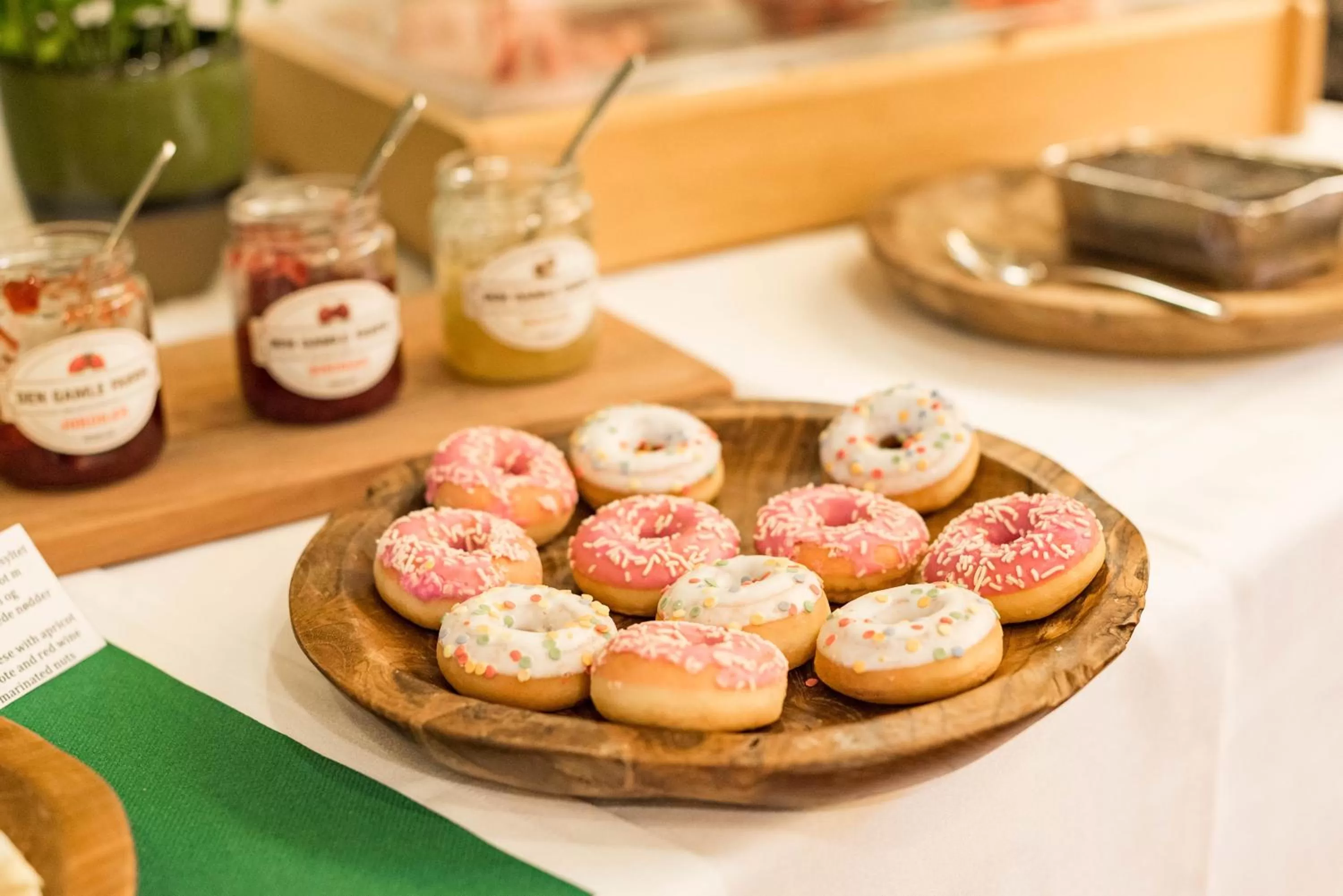 Continental breakfast in City Hotel Nattergalen