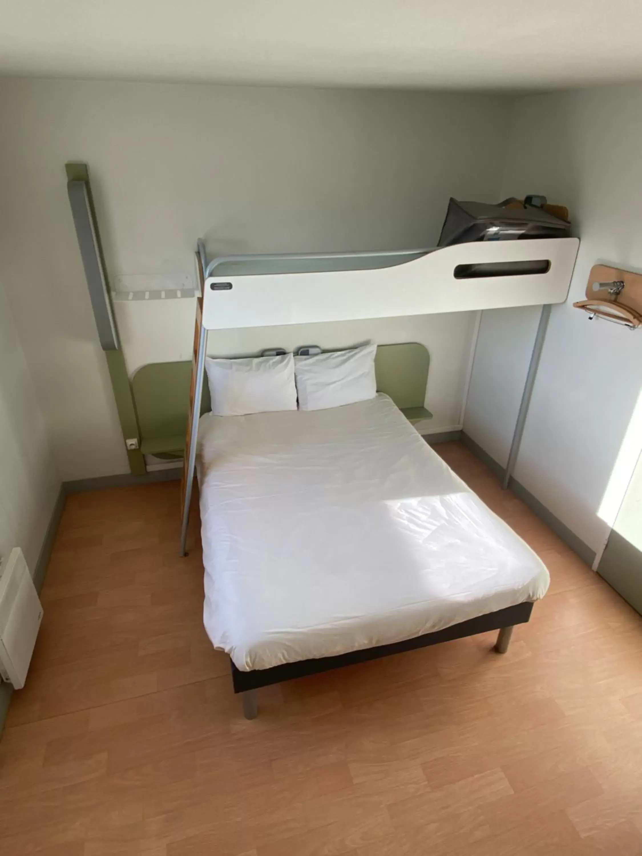 Bunk Bed in ibis Budget Caen Centre Gare