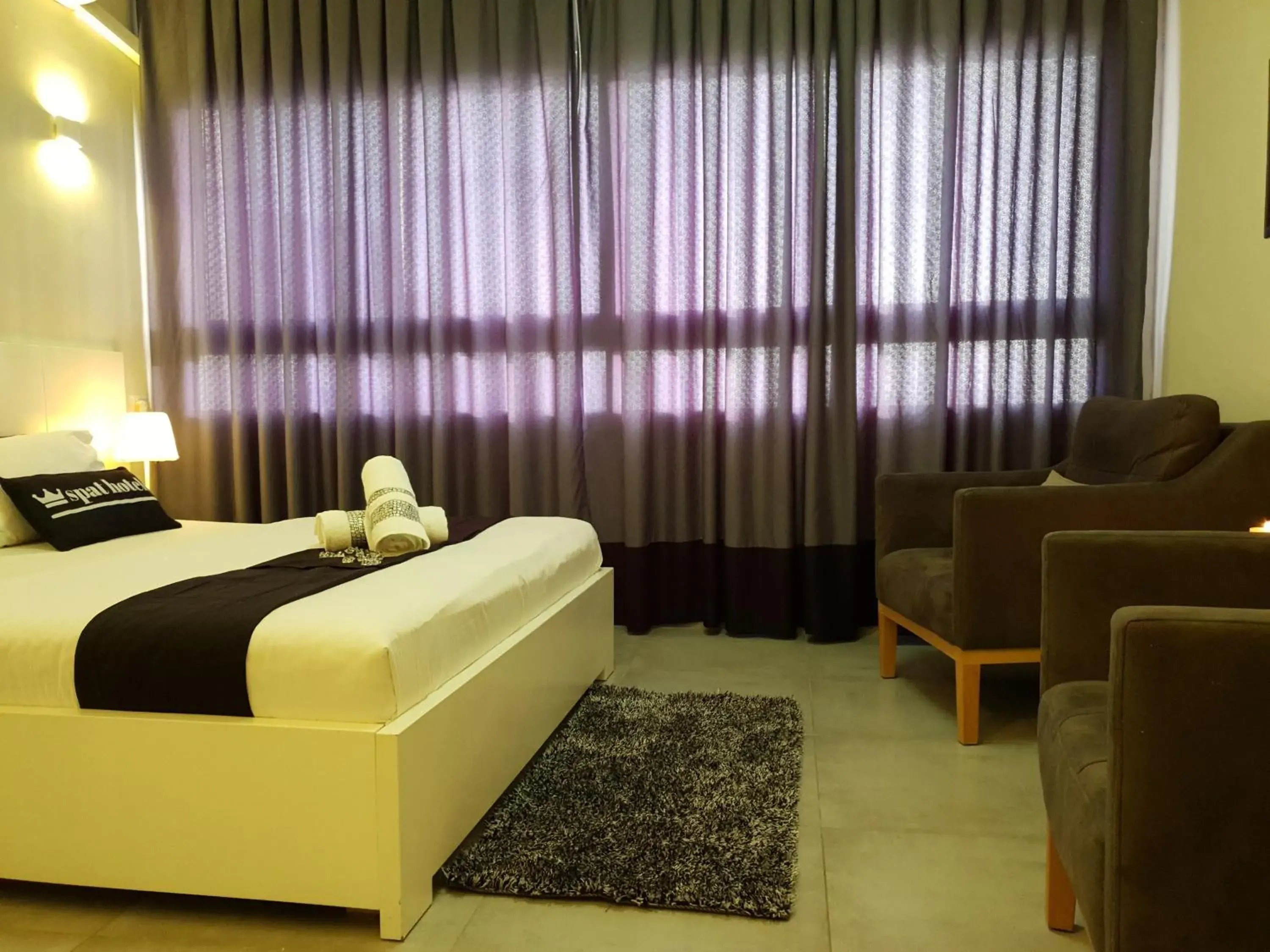 Photo of the whole room in Spat Hotel Ashdod