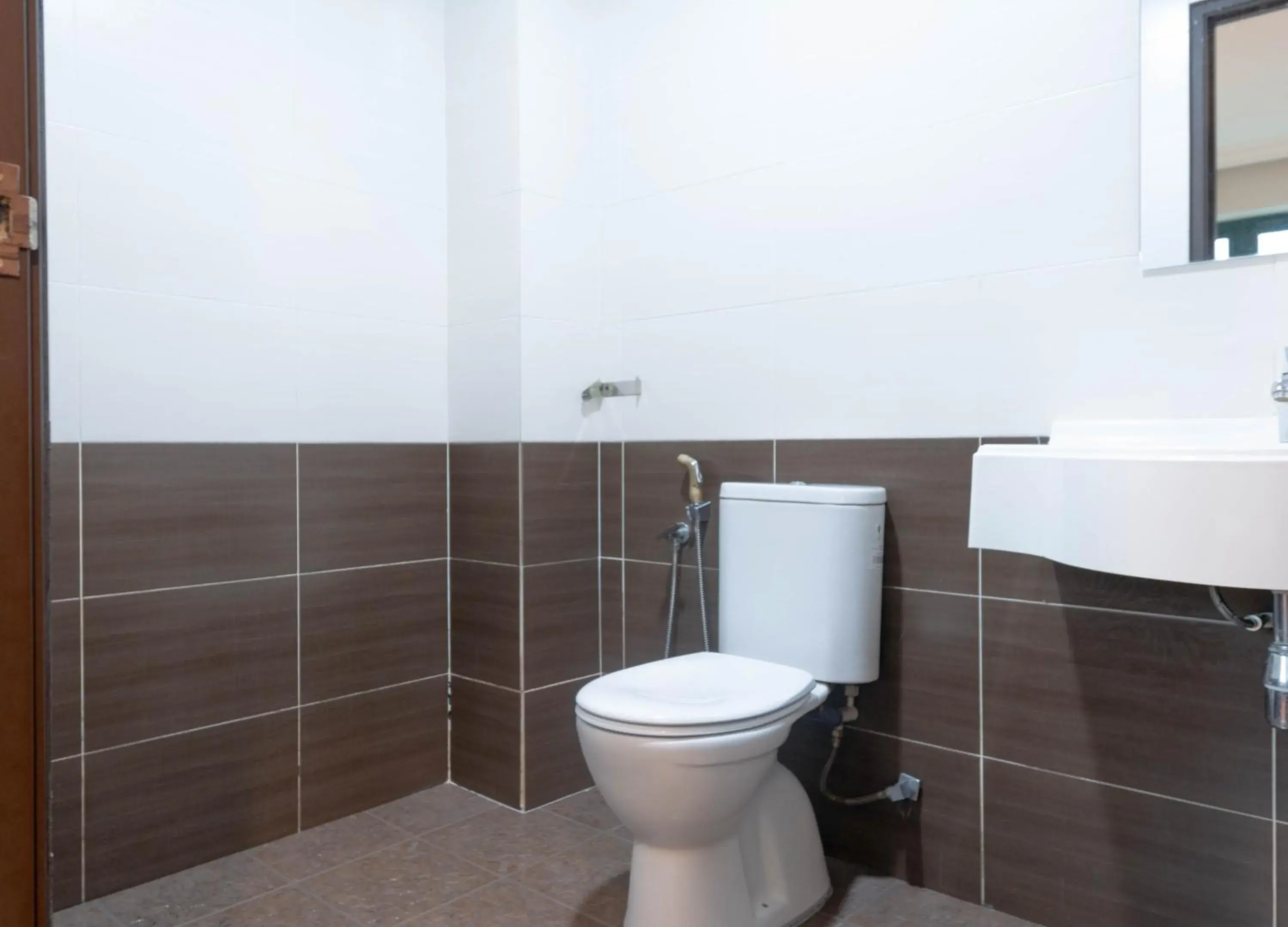 Bathroom in Hotel Rose Crest Hill, Cameron Highlands Bathroom in Hotel Rose Crest Hill, Cameron Highlands