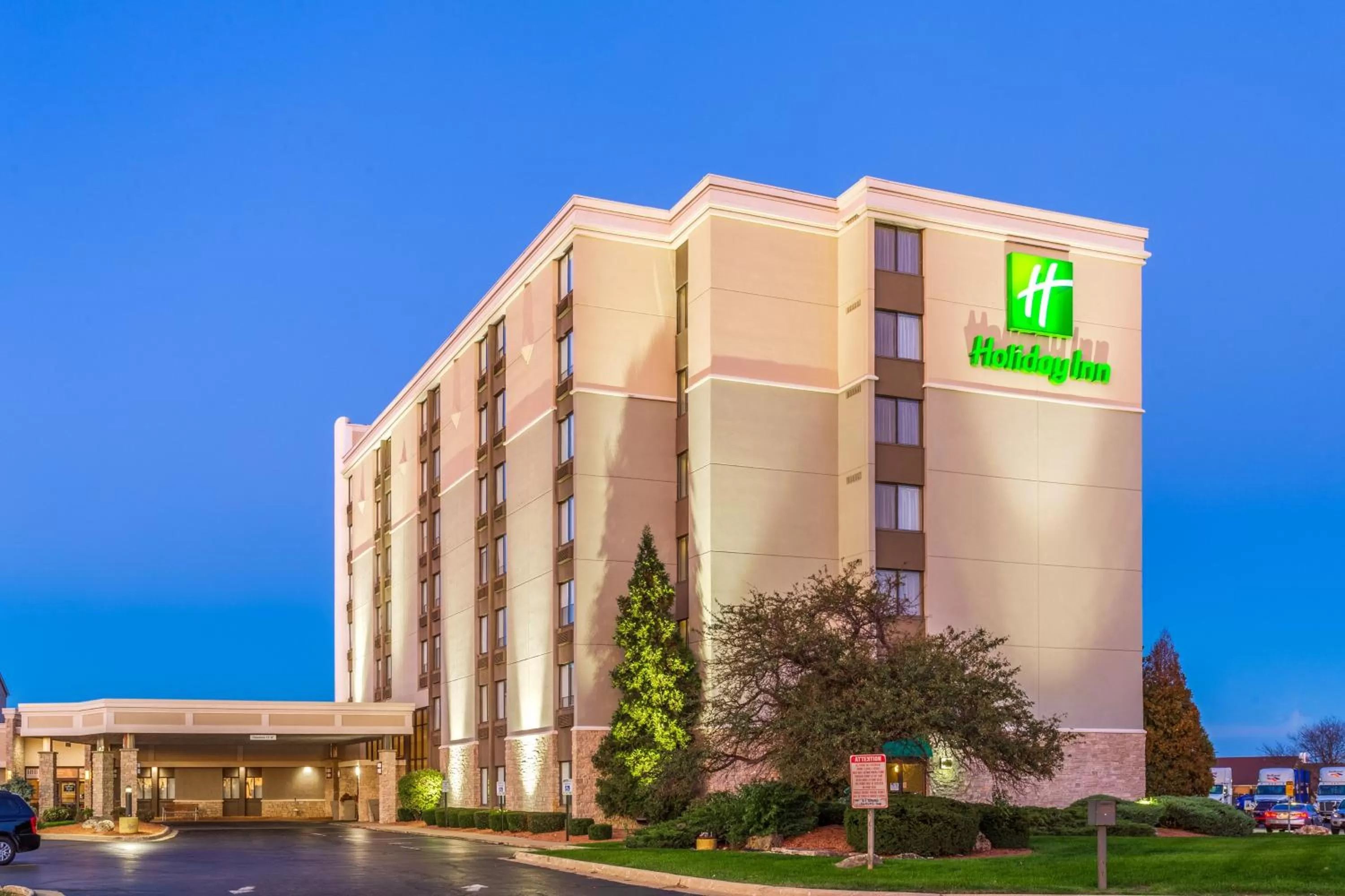 Property building in Holiday Inn Rockford by IHG