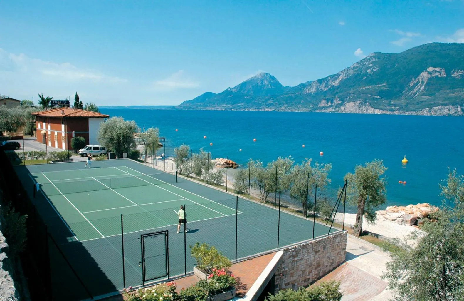 Tennis court in Hotel Du Lac - Relax Attitude Hotel
