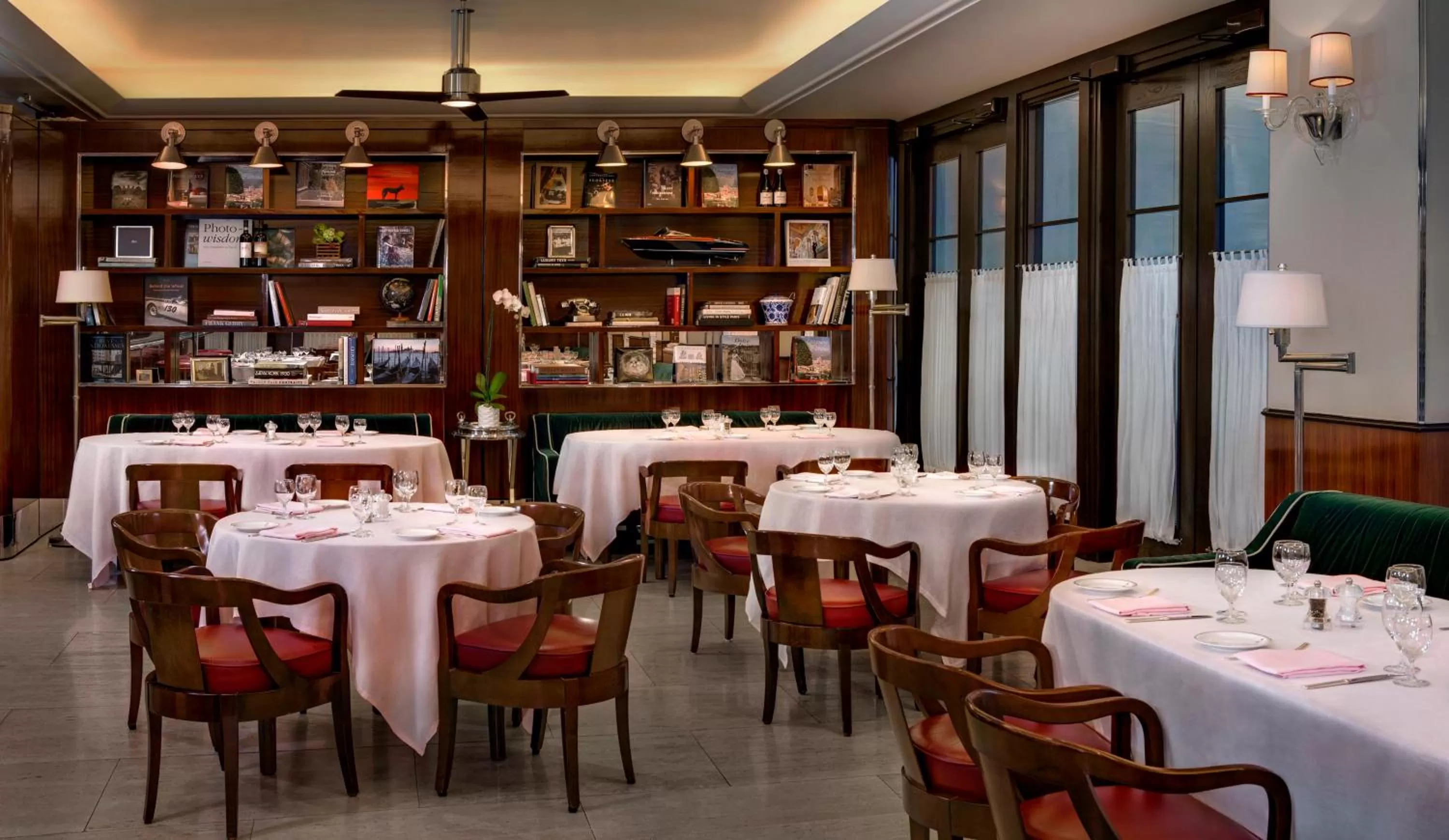 Restaurant/places to eat in Cameo Beverly Hills