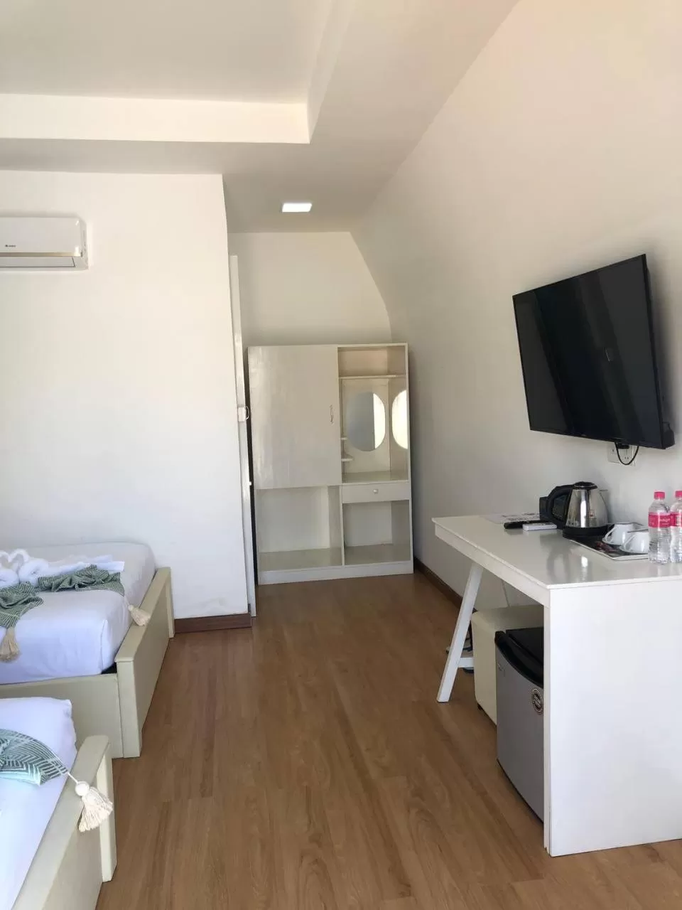 Bedroom, TV/Entertainment Center in Jasmine River Front