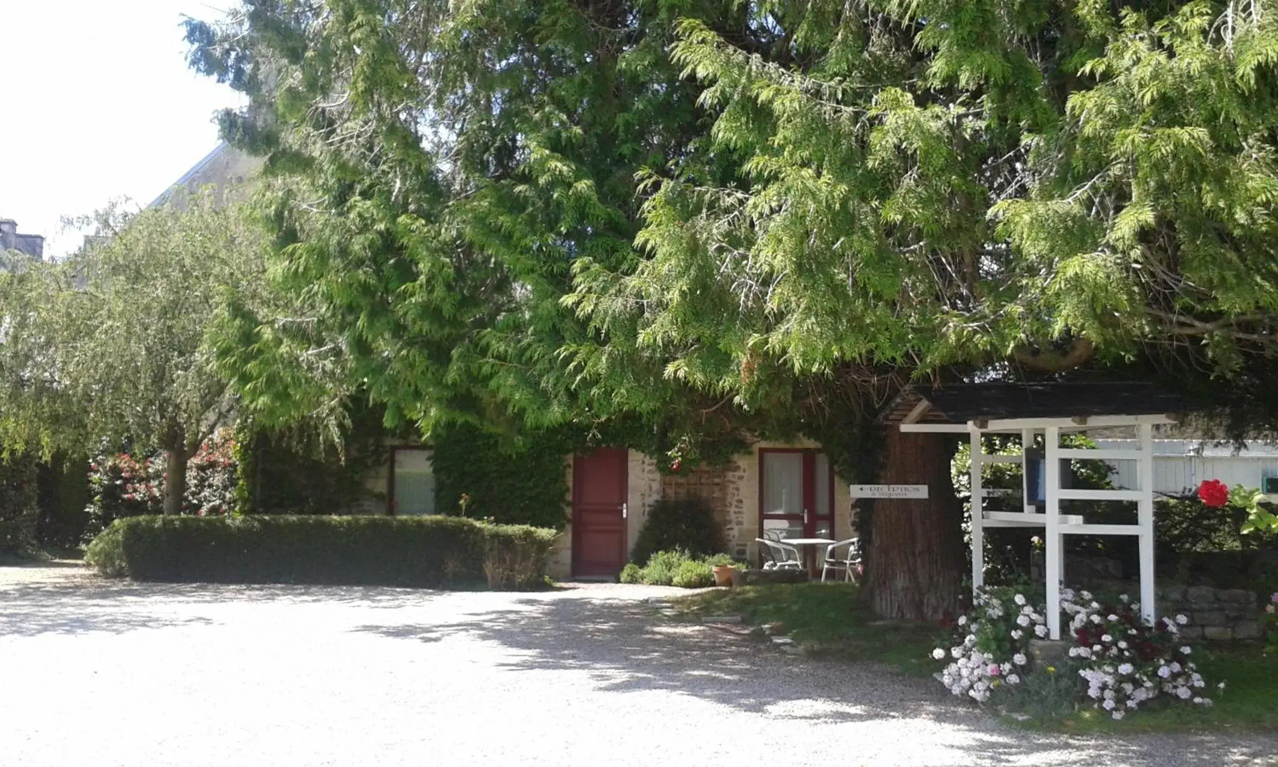 Facade/entrance, Property Building in La Demeure du Perron